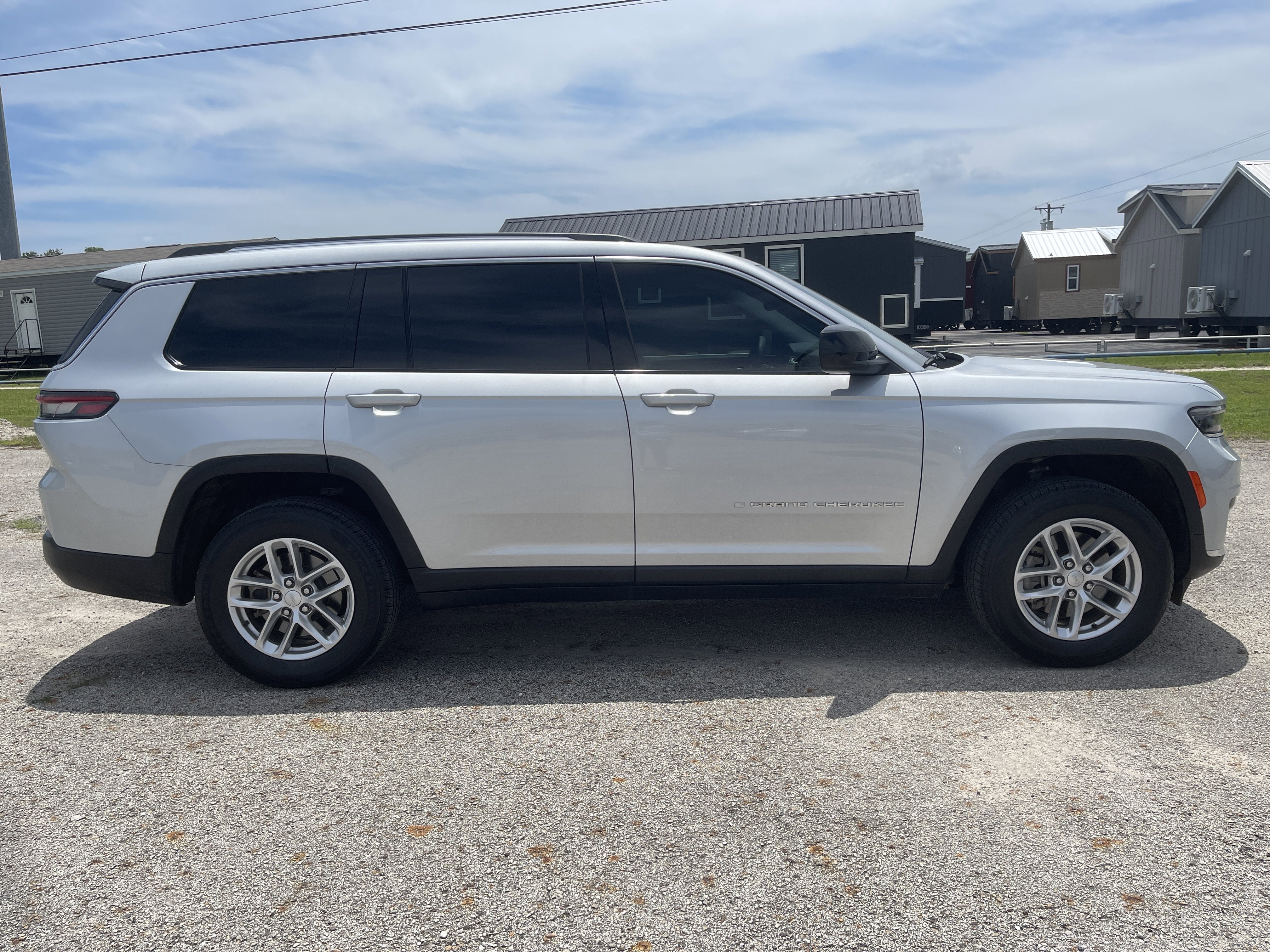 2023 Jeep Grand Cherokee L Laredo