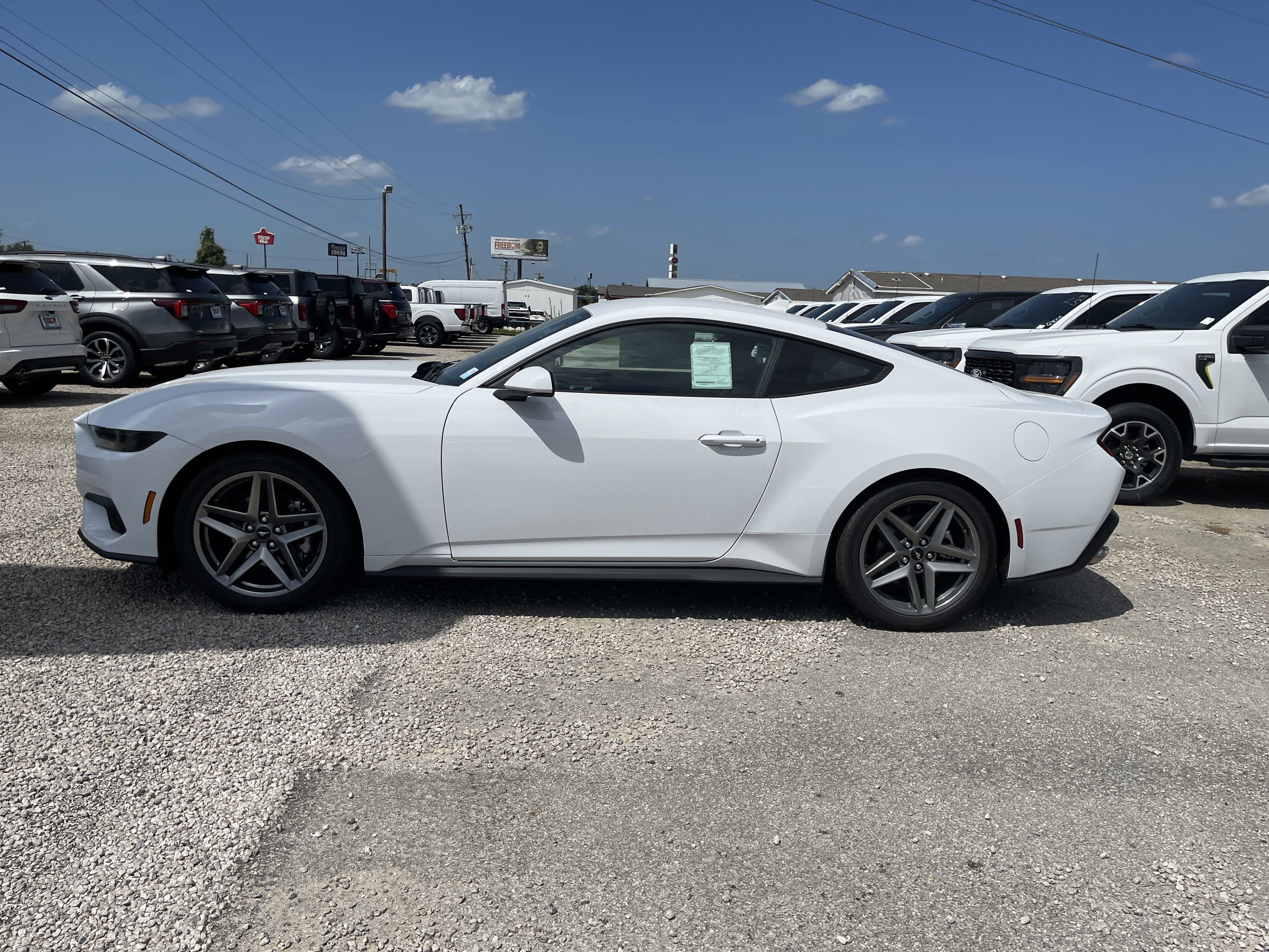 2025 Ford Mustang EcoBoost
