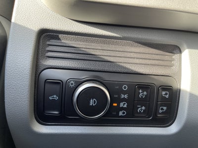 2026 Ford Super Duty F-600 DRW XLT