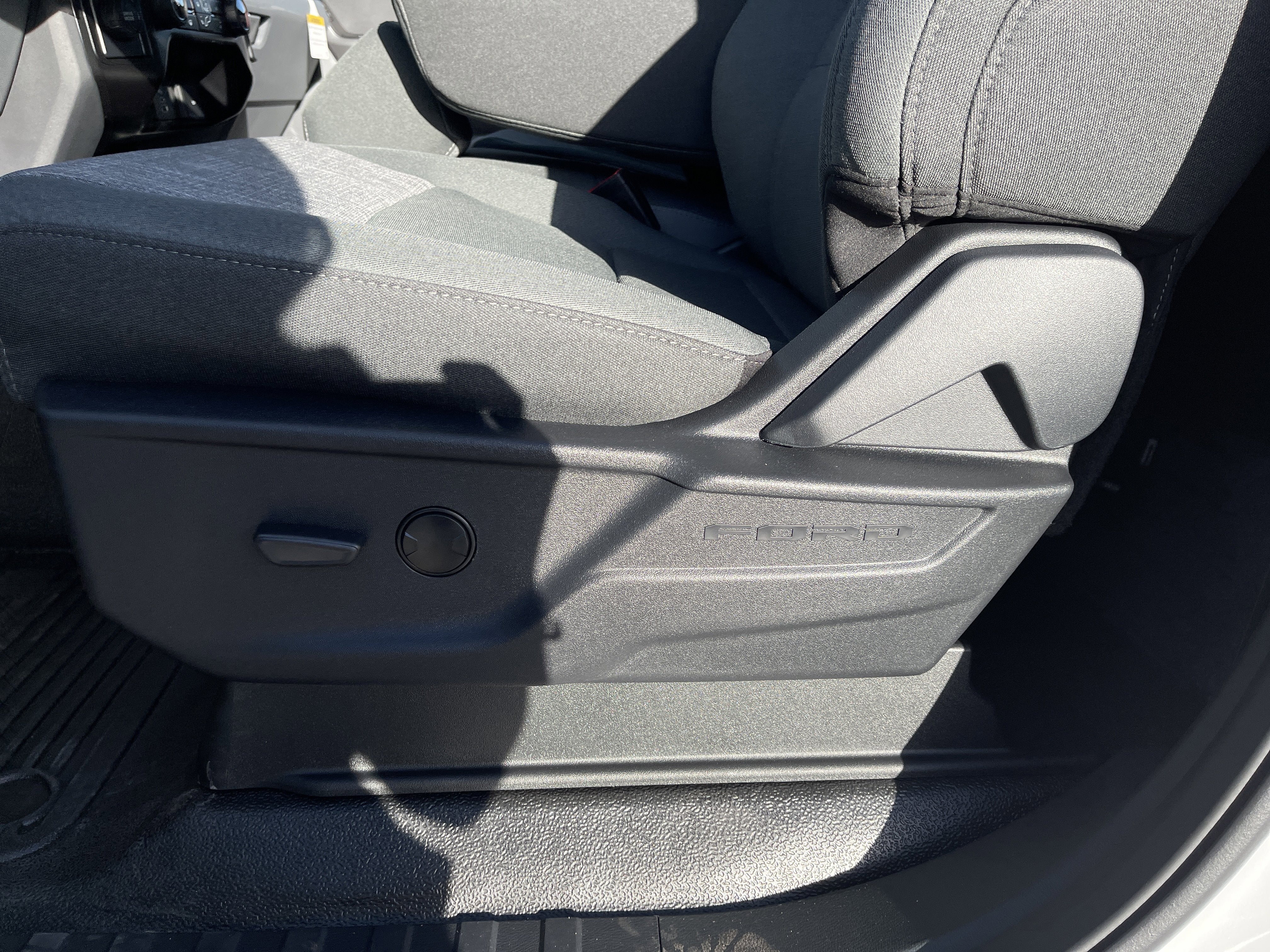 2026 Ford Super Duty F-600 DRW XLT