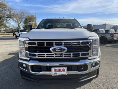 2026 Ford Super Duty F-600 DRW XLT