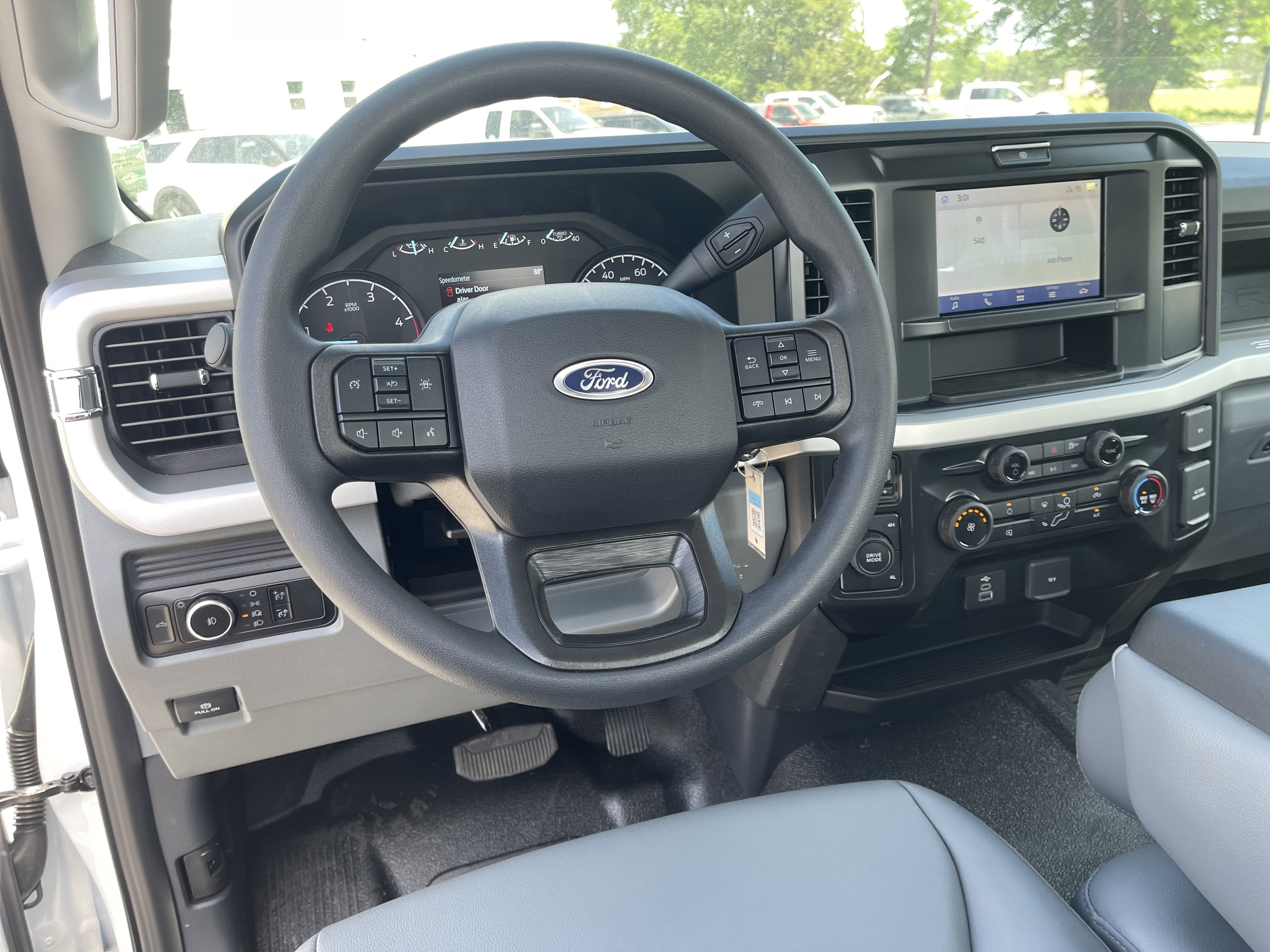 2026 Ford Super Duty F-600 DRW XL