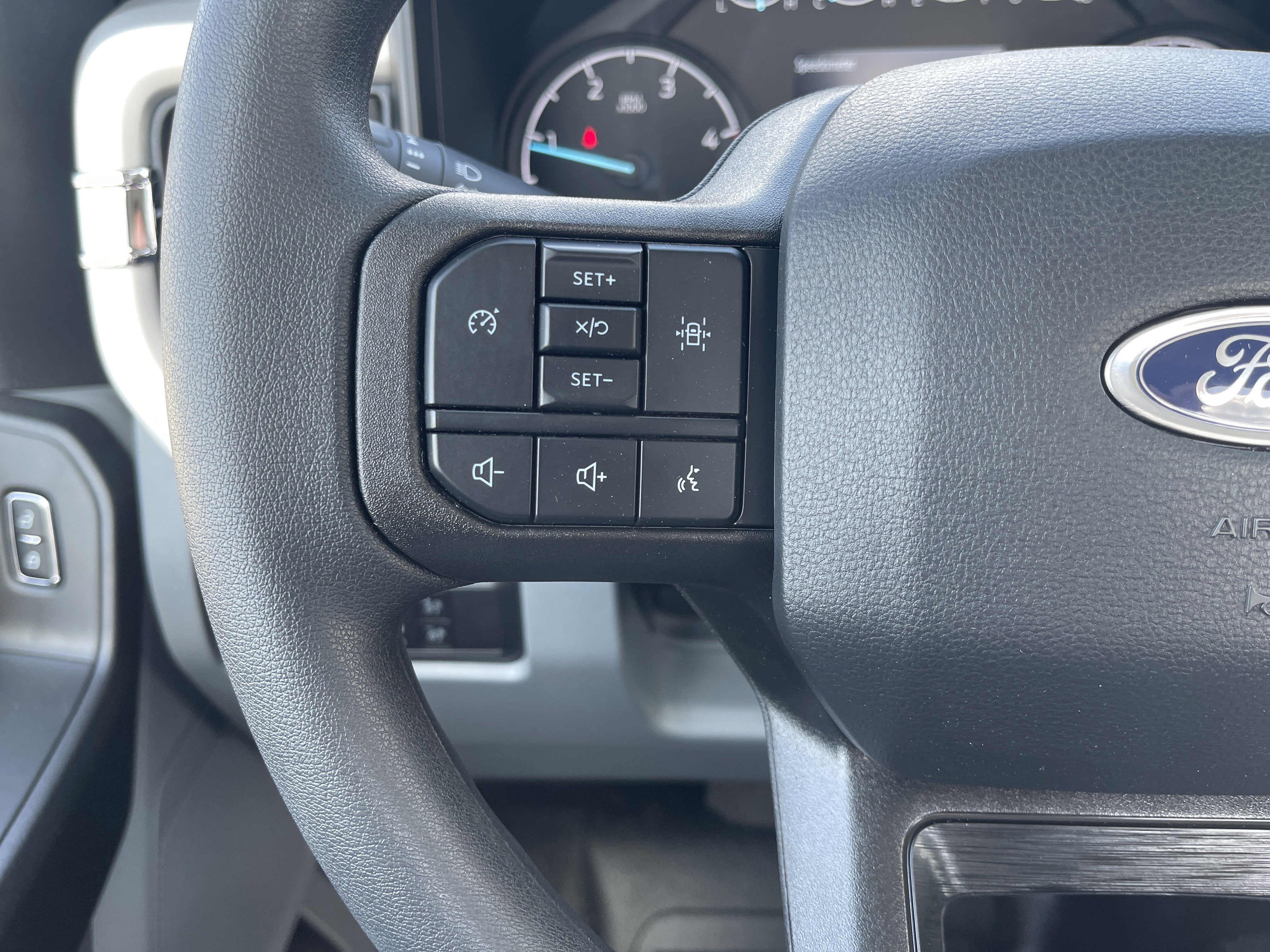 2026 Ford Super Duty F-600 DRW XL