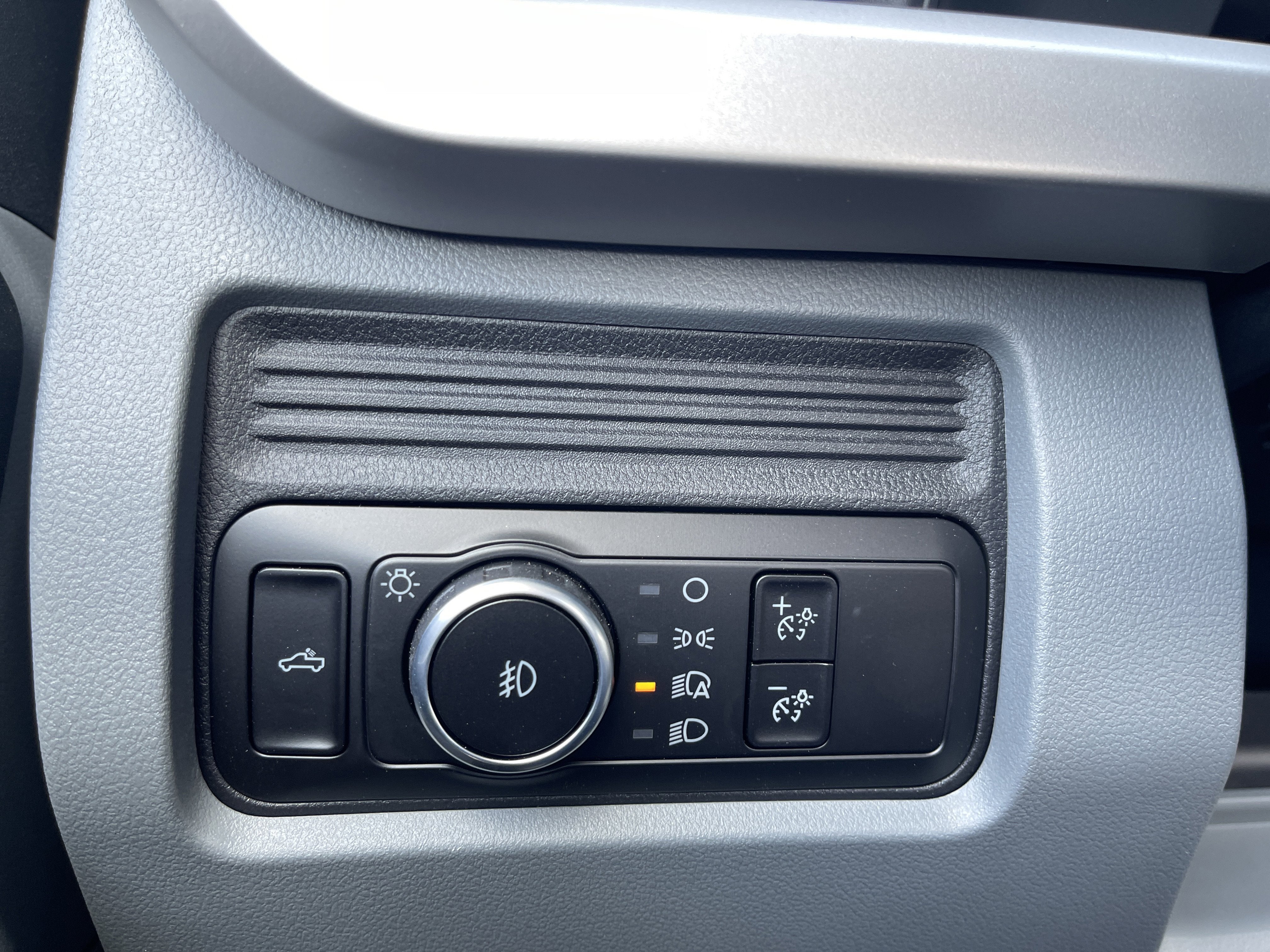 2026 Ford Super Duty F-600 DRW XL