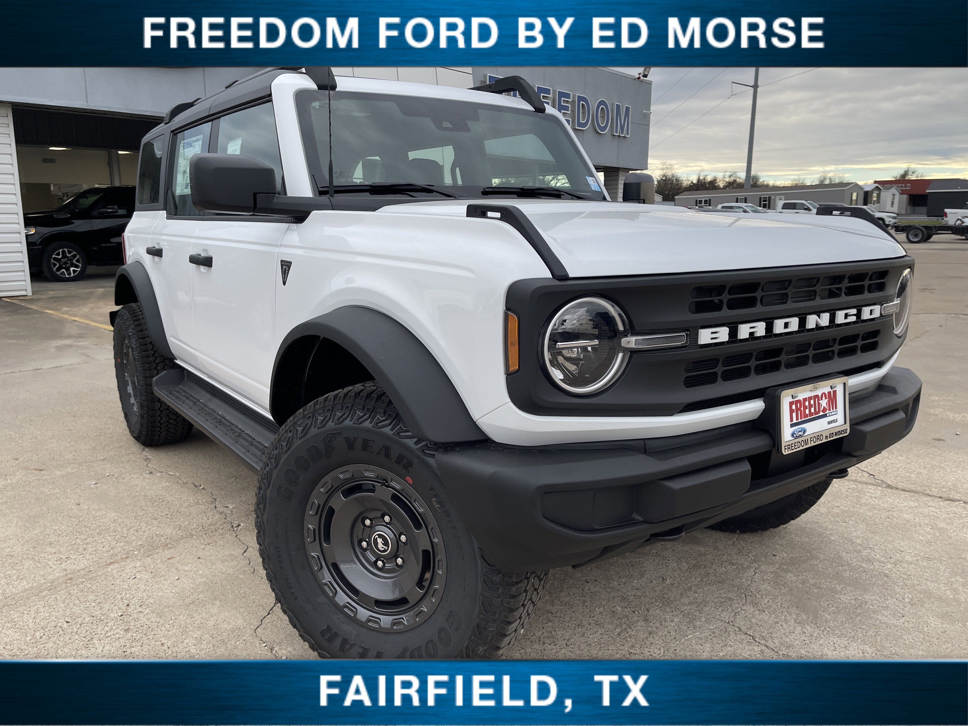 2025 Ford Bronco Base