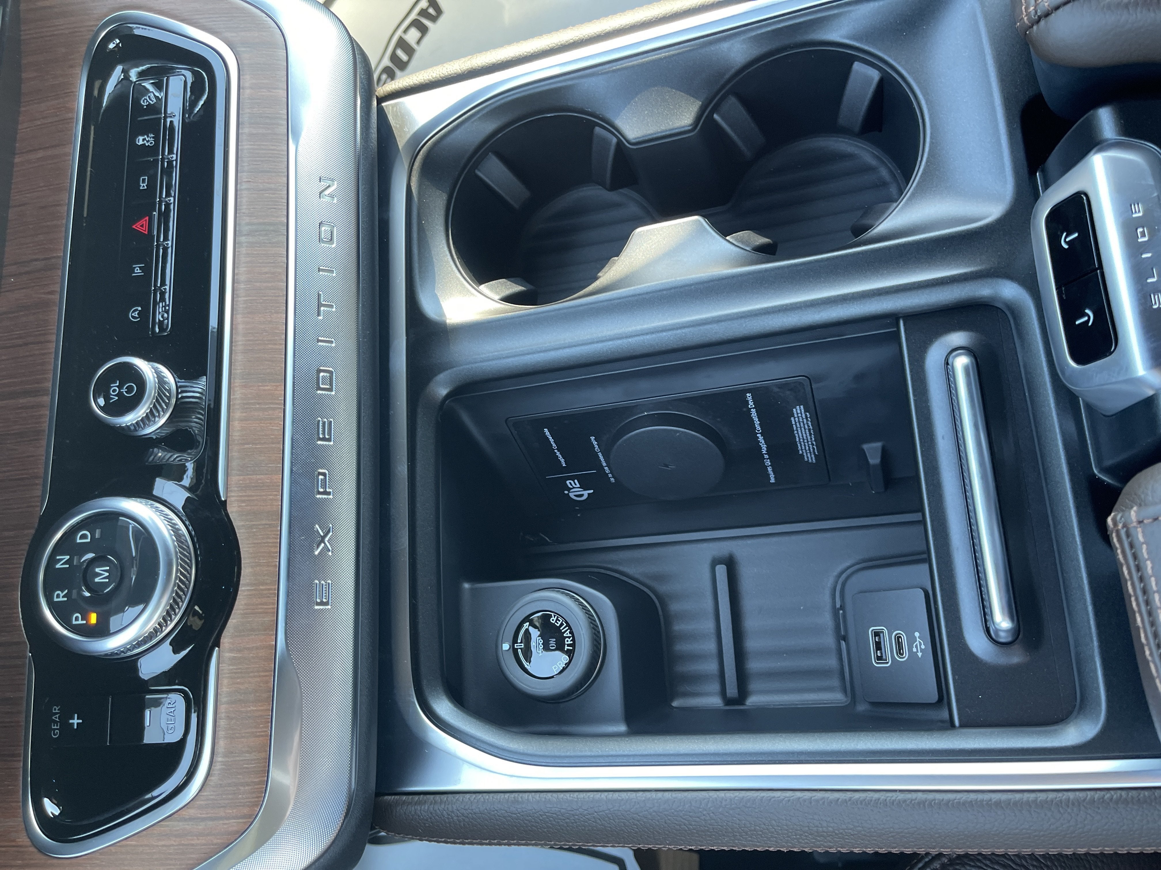2027 Ford Expedition Max King Ranch