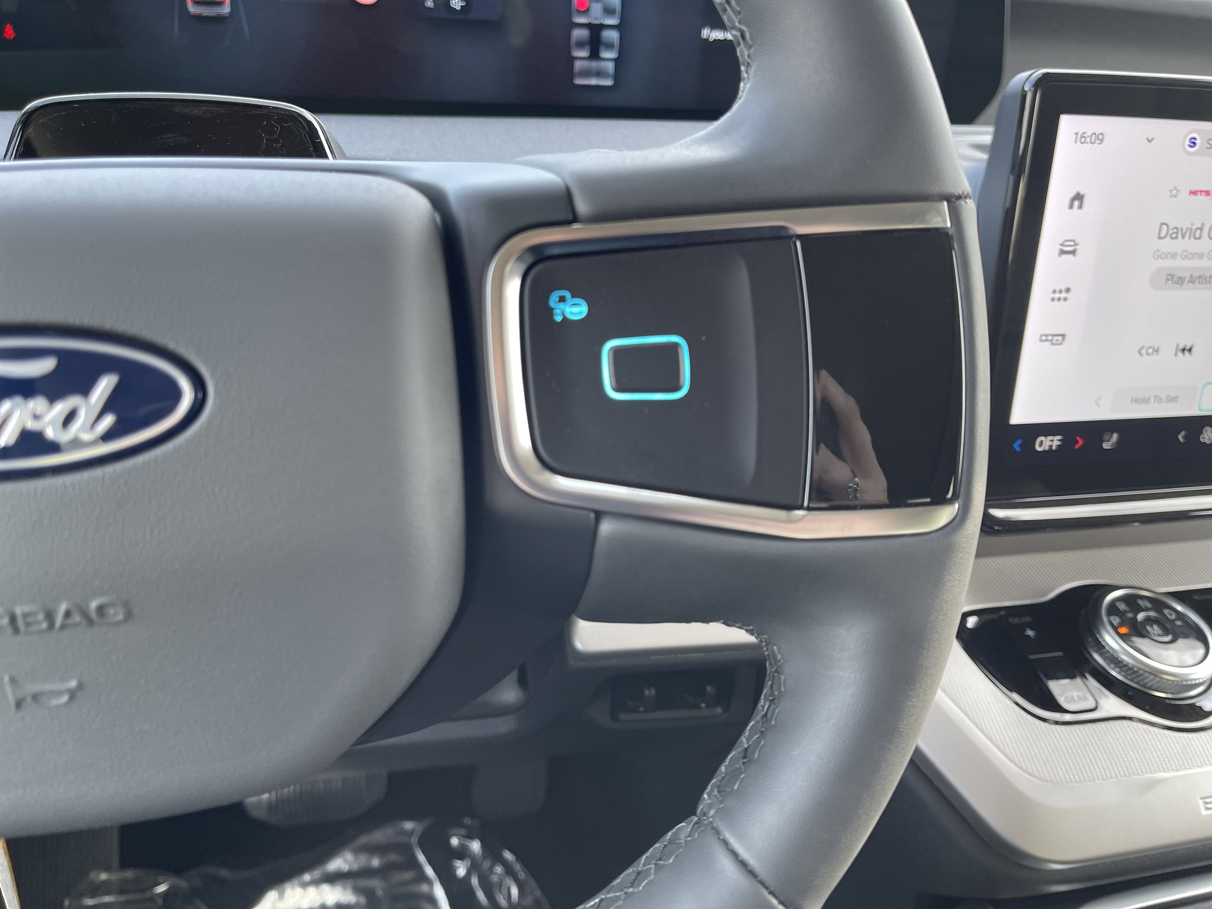 2026 Ford Expedition Active