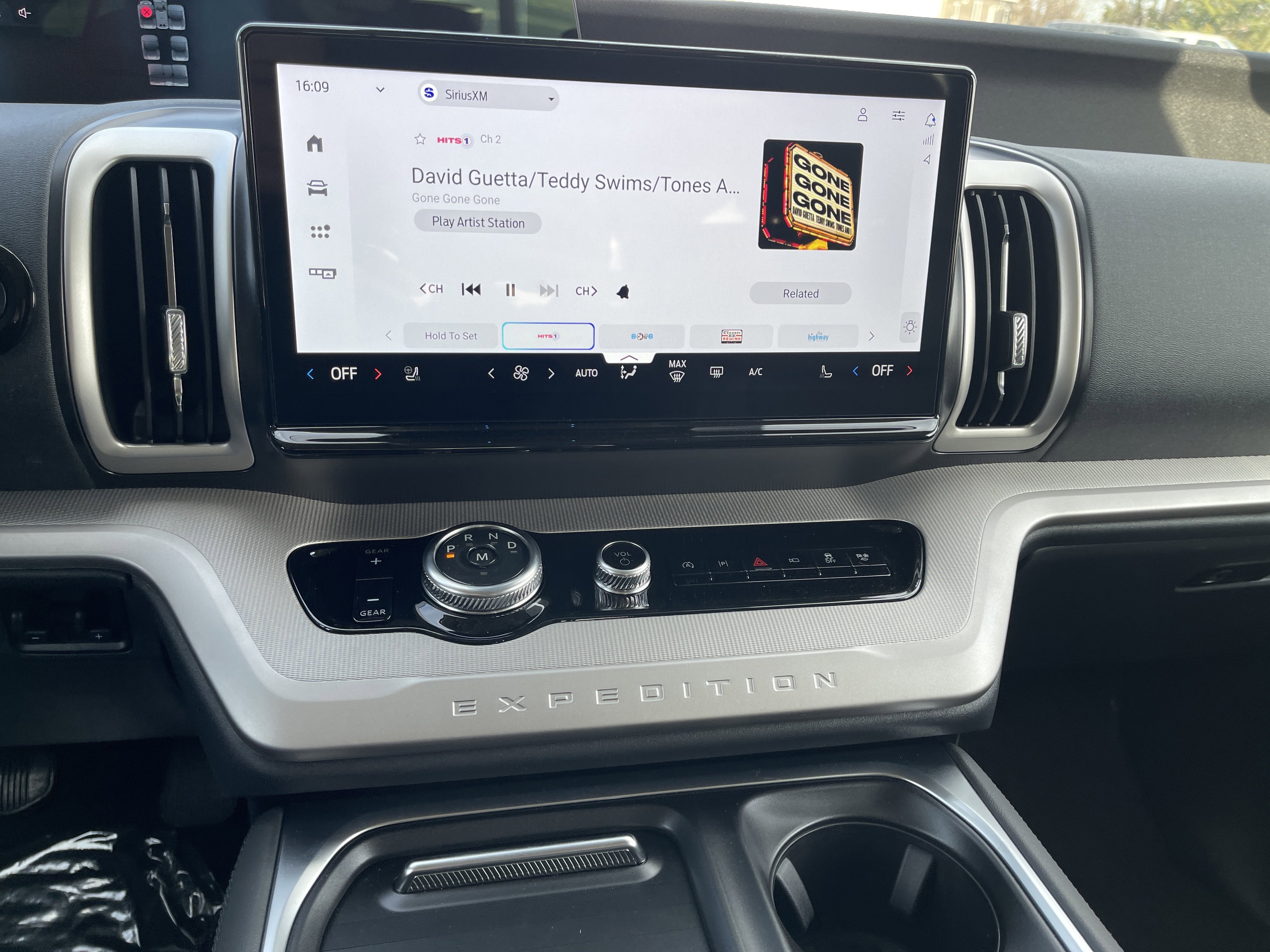 2026 Ford Expedition Active