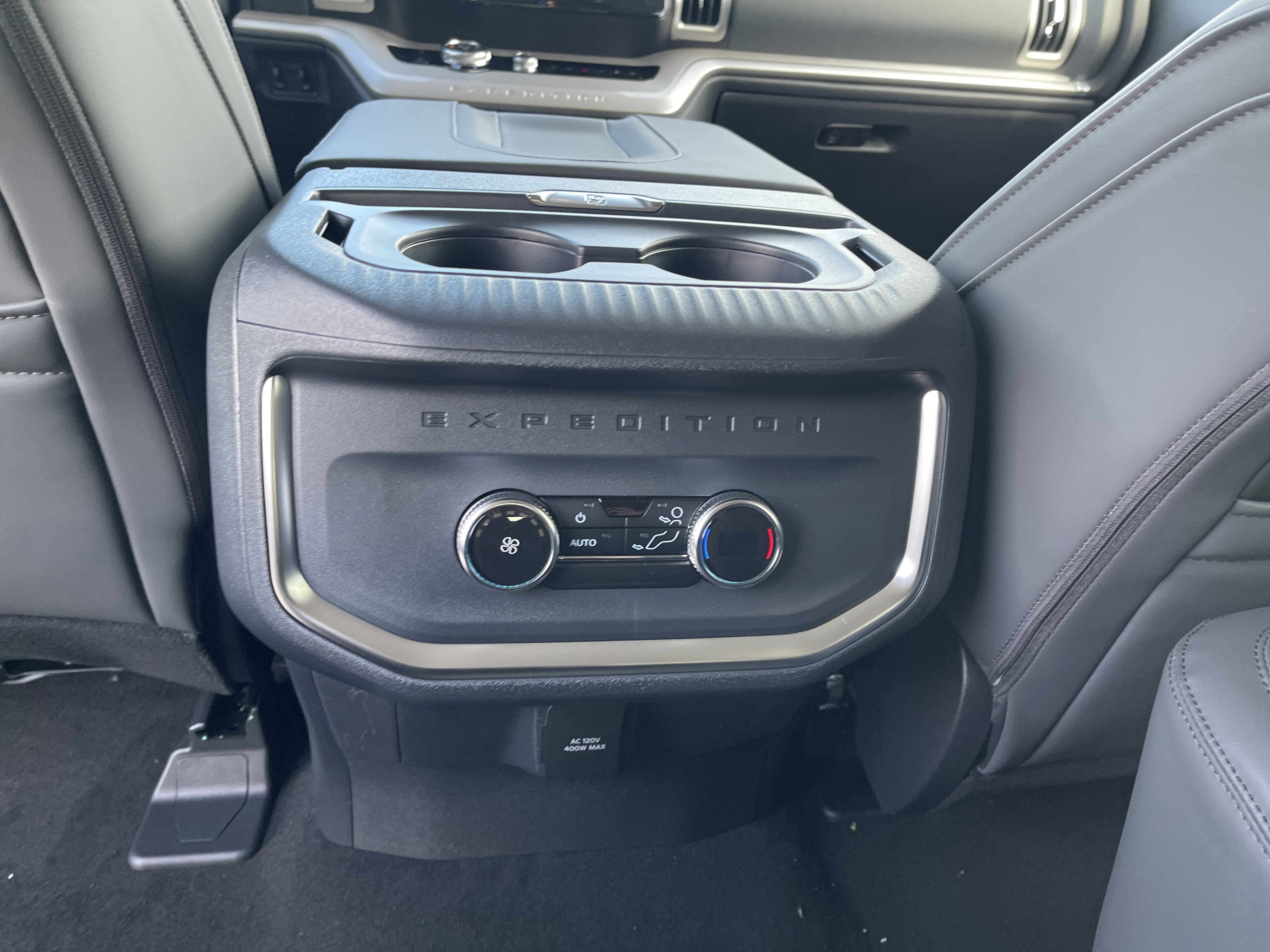 2026 Ford Expedition Active