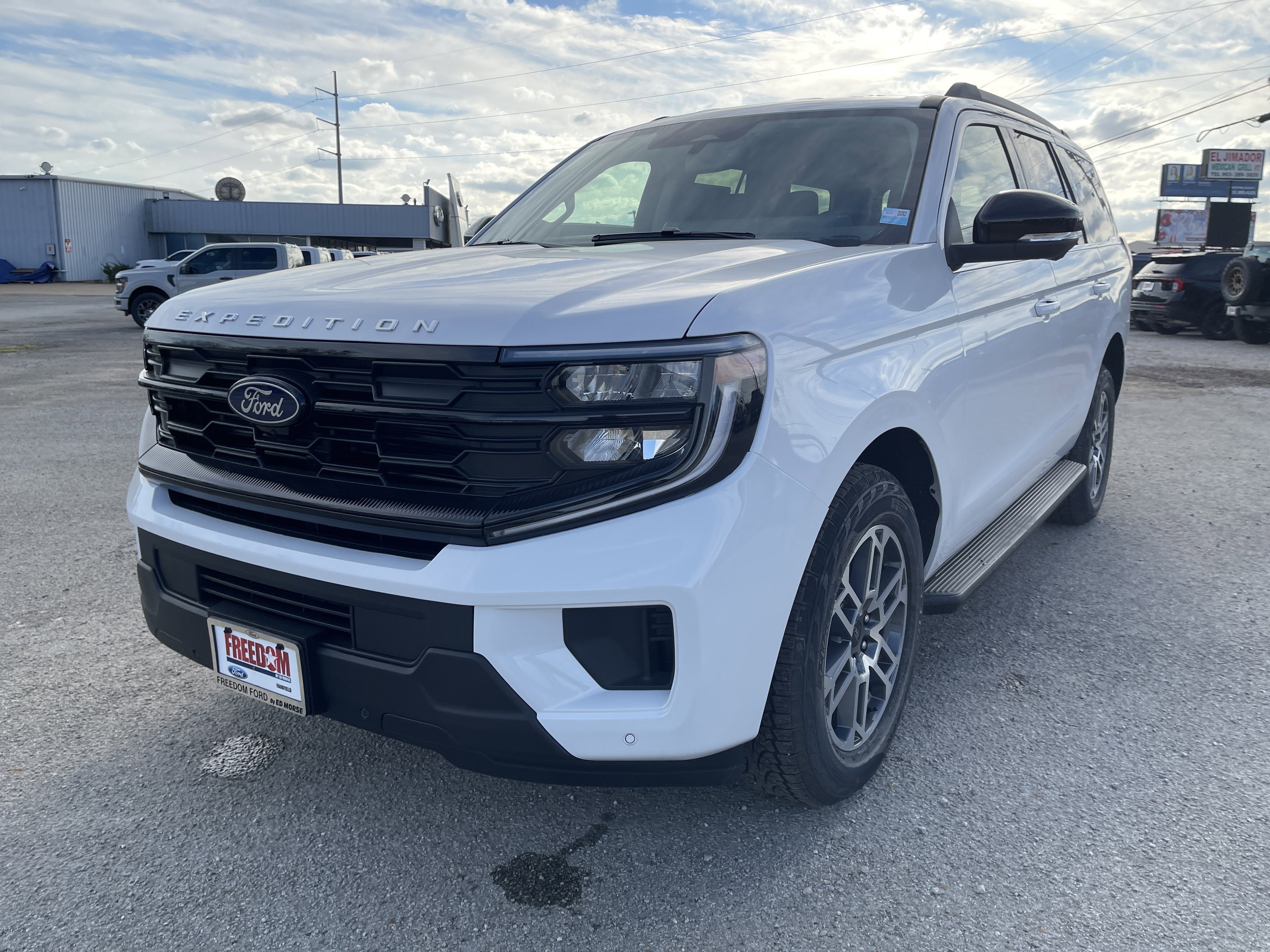 2026 Ford Expedition Active