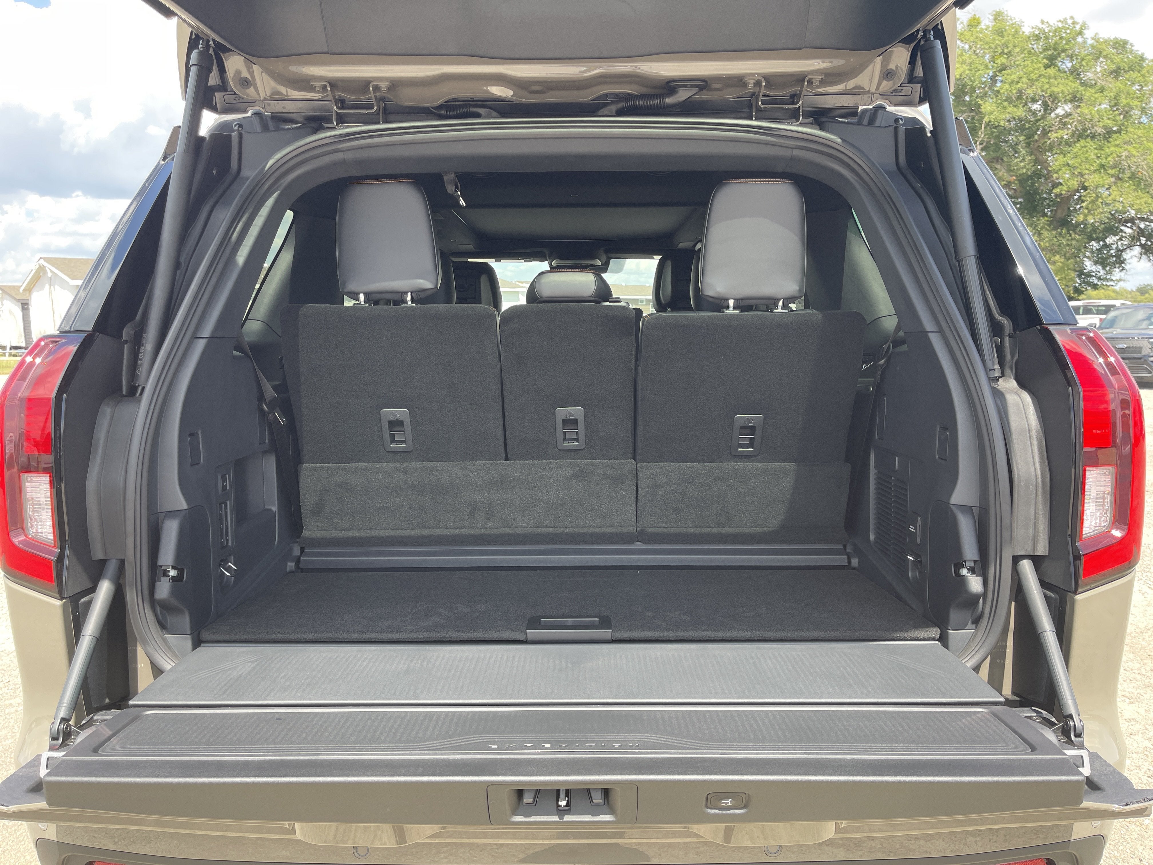2027 Ford Expedition Tremor