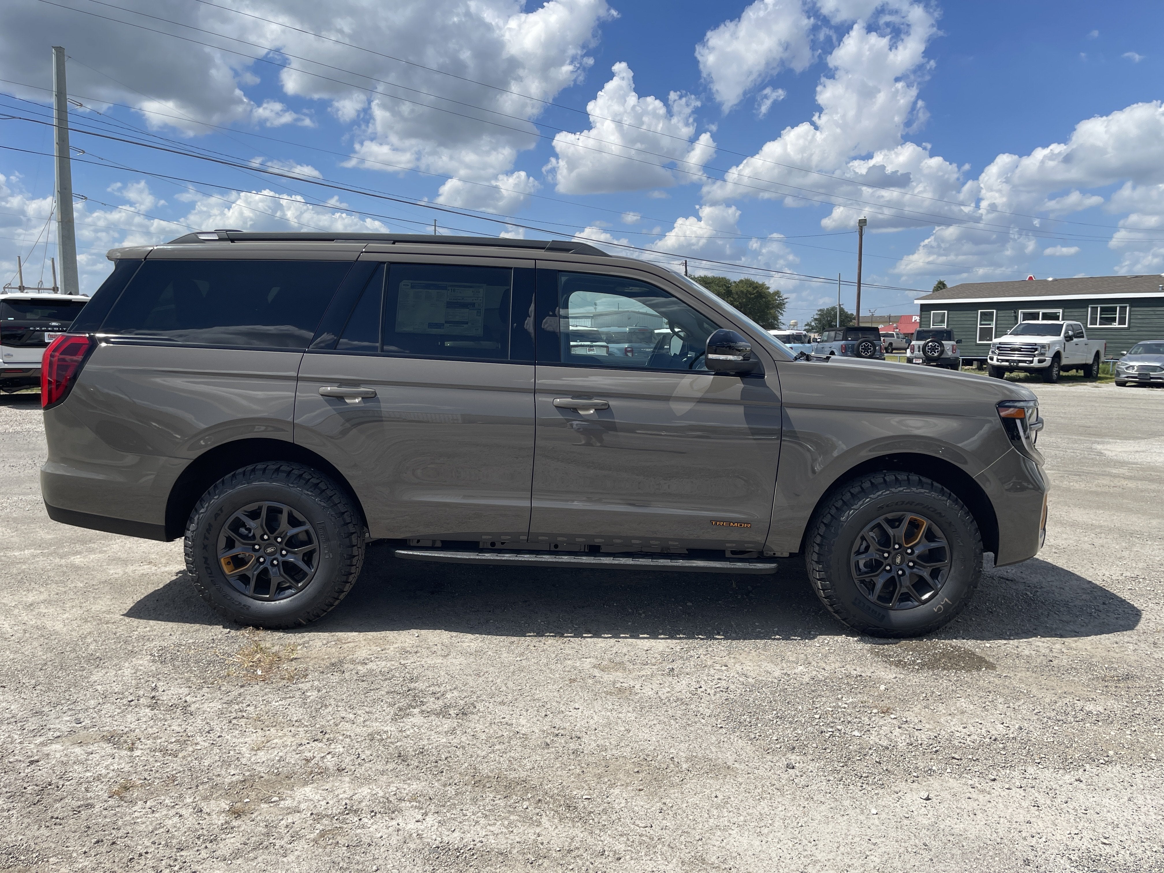 2027 Ford Expedition Tremor