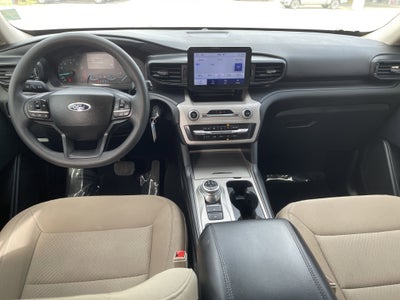 2023 Ford Explorer Base
