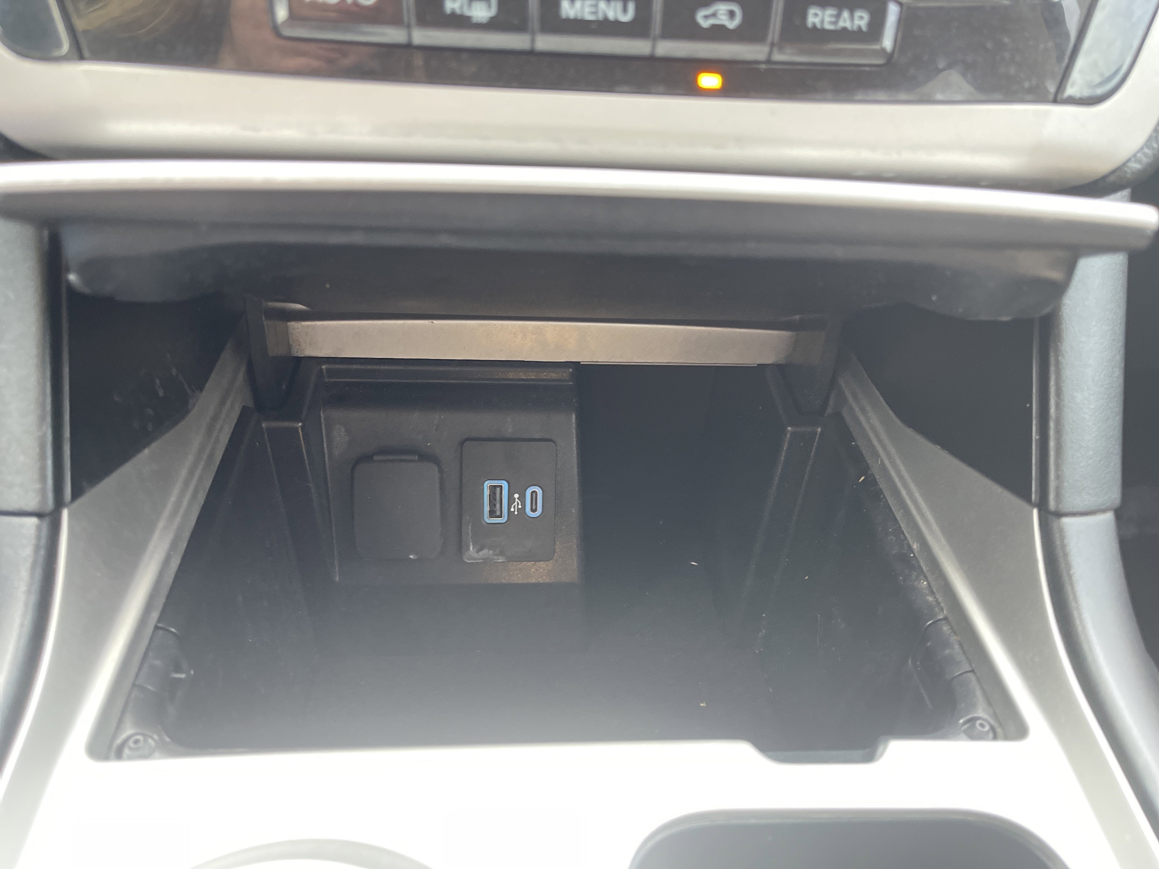 2023 Ford Explorer Base