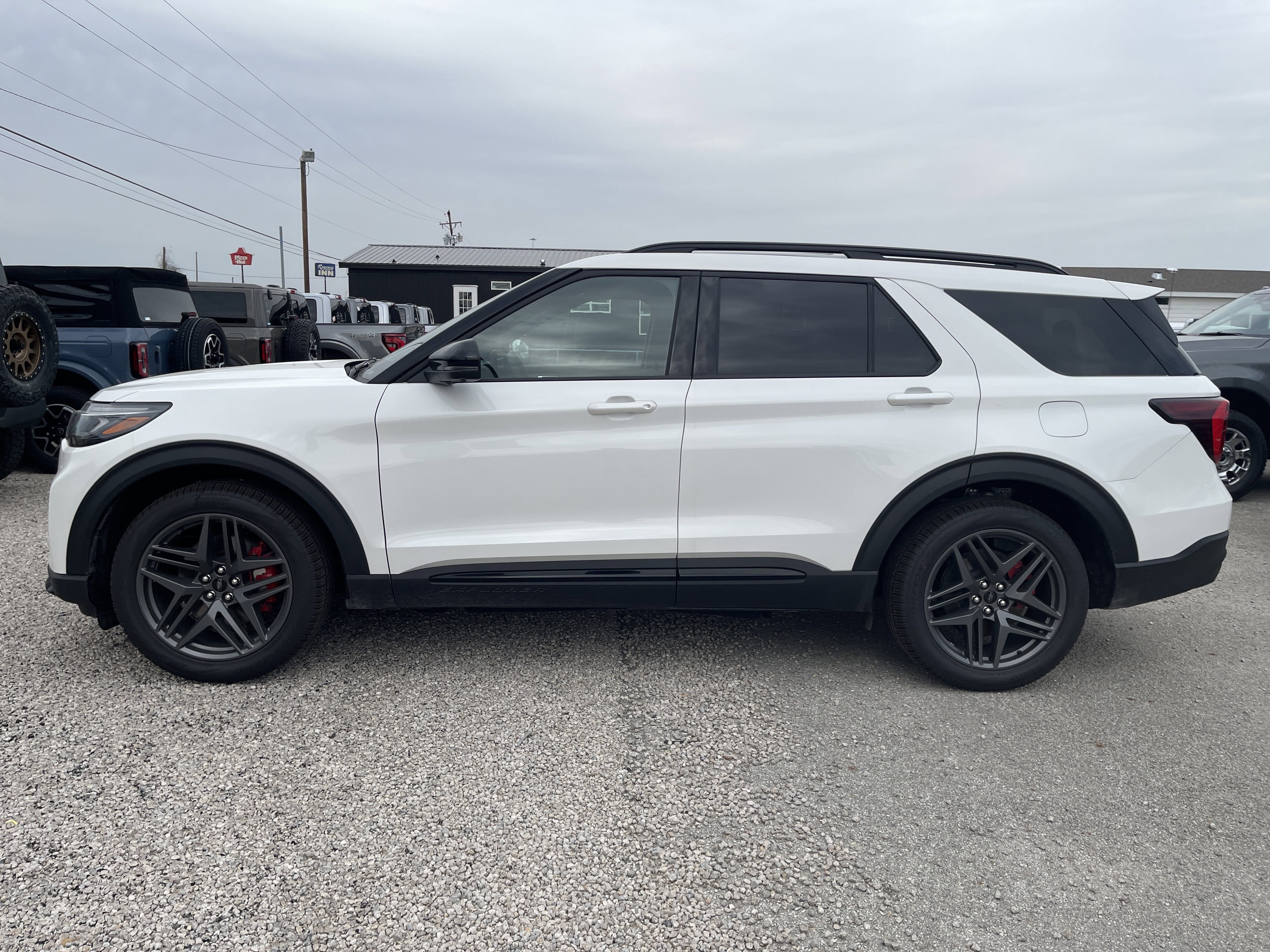 2025 Ford Explorer ST