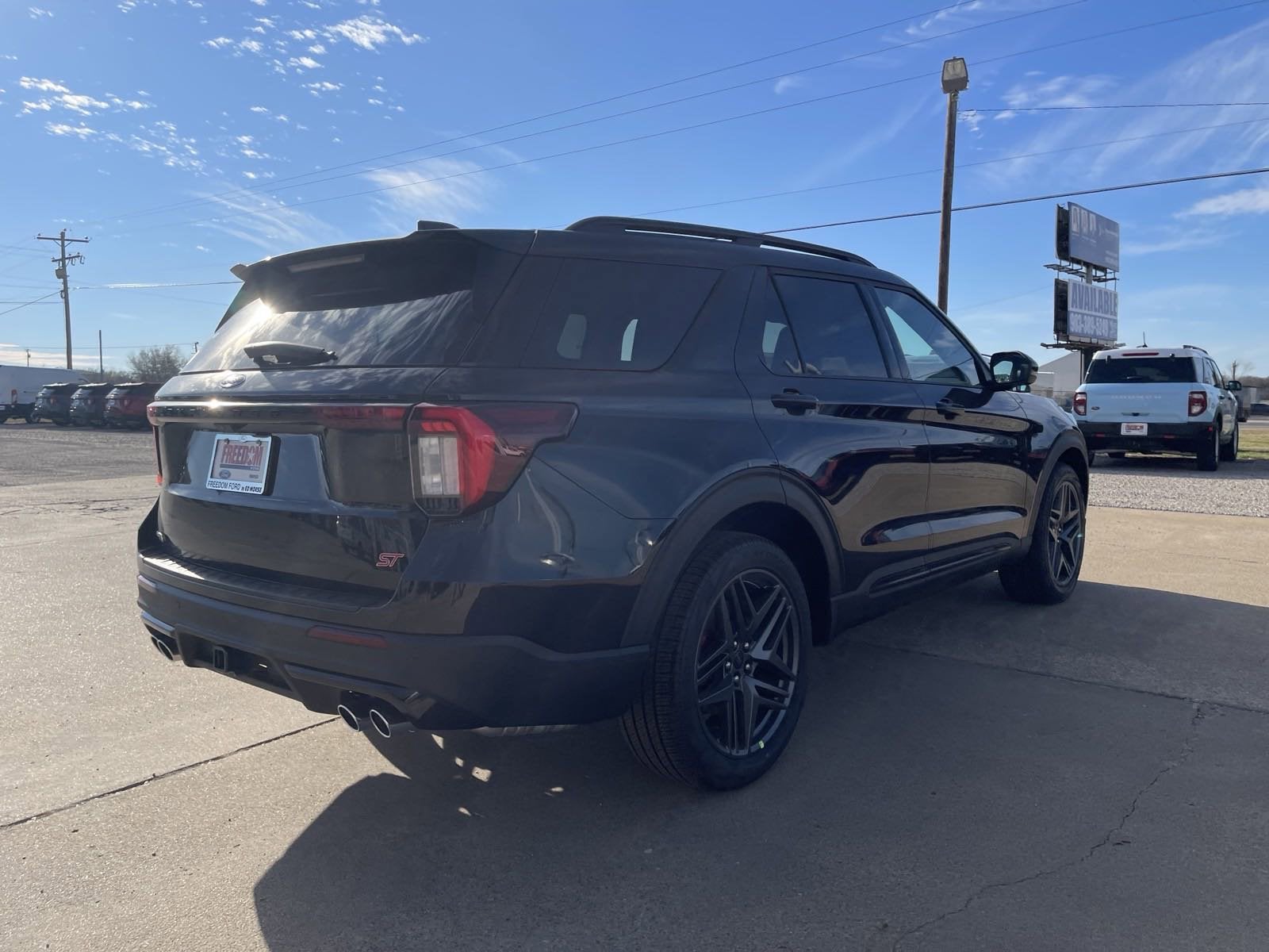 2025 Ford Explorer ST