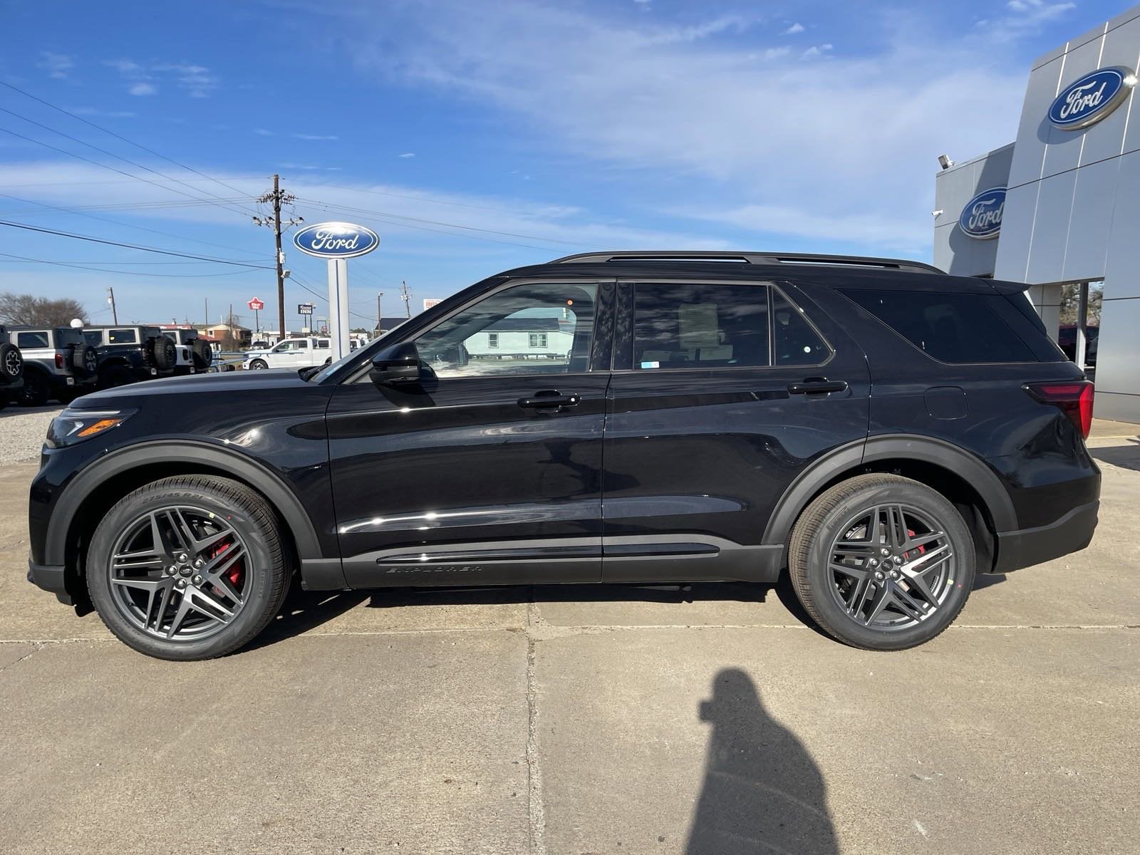 2025 Ford Explorer ST