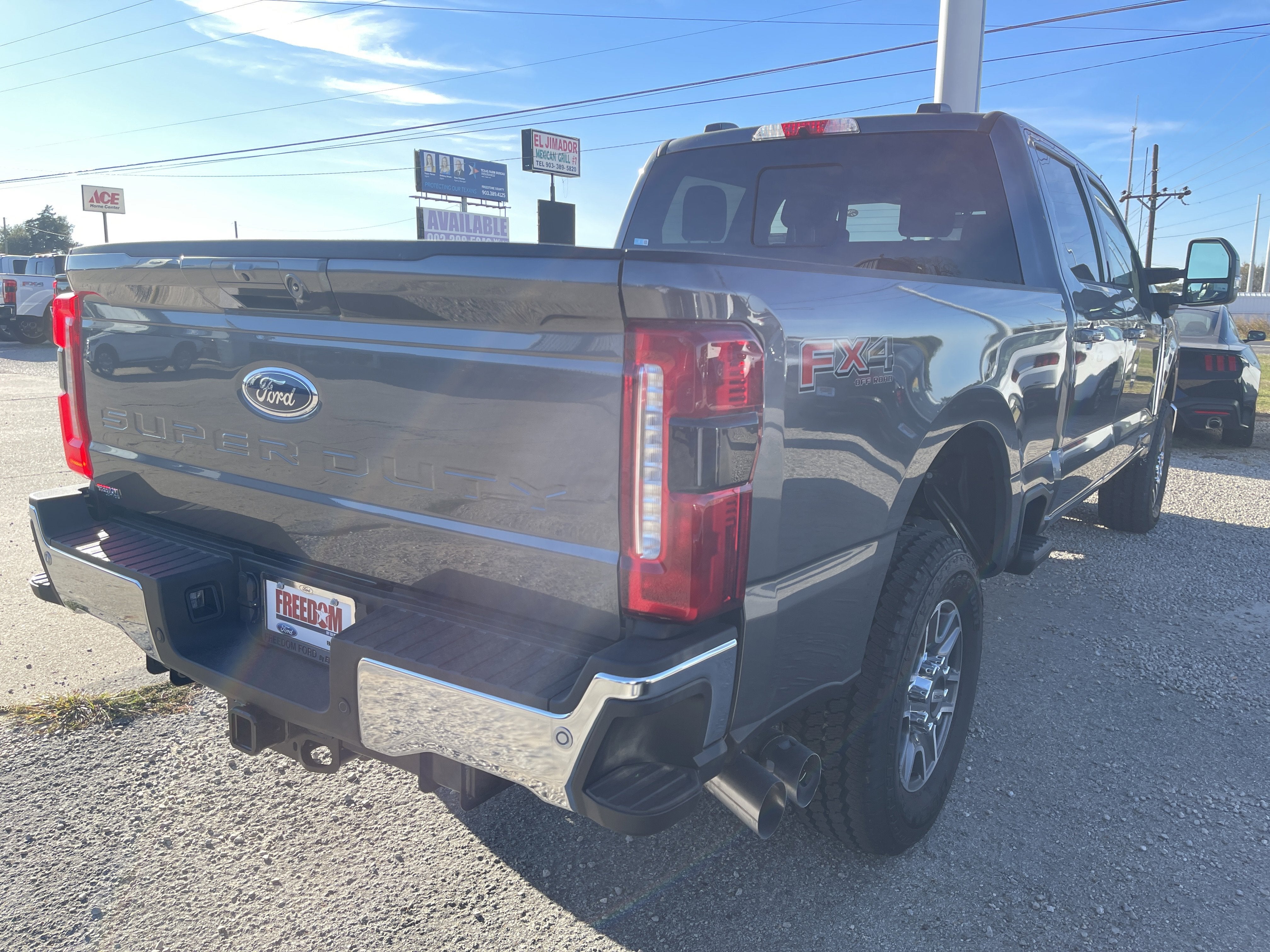 2026 Ford Super Duty F-250 SRW LARIAT