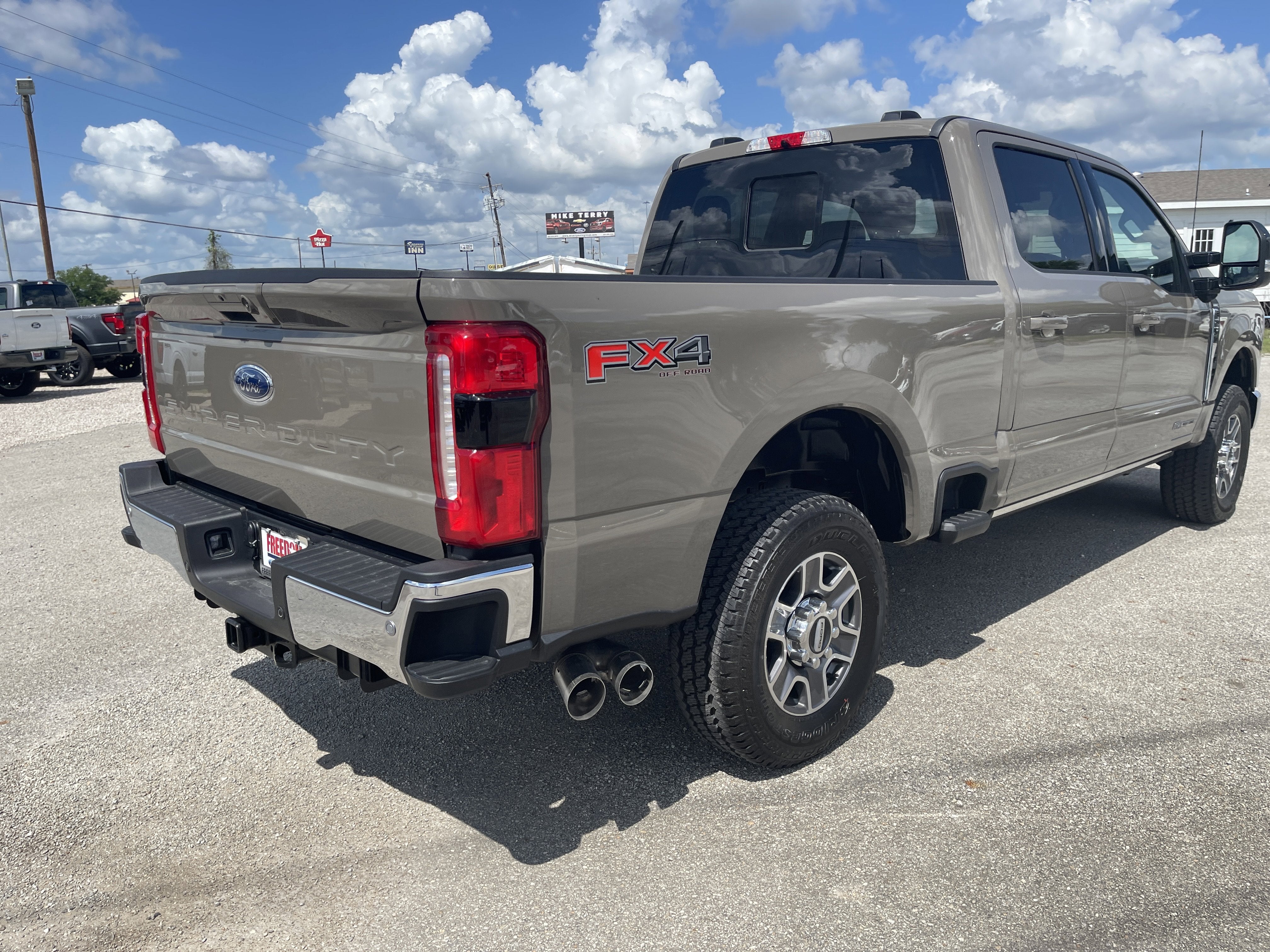 2026 Ford Super Duty F-250 SRW LARIAT