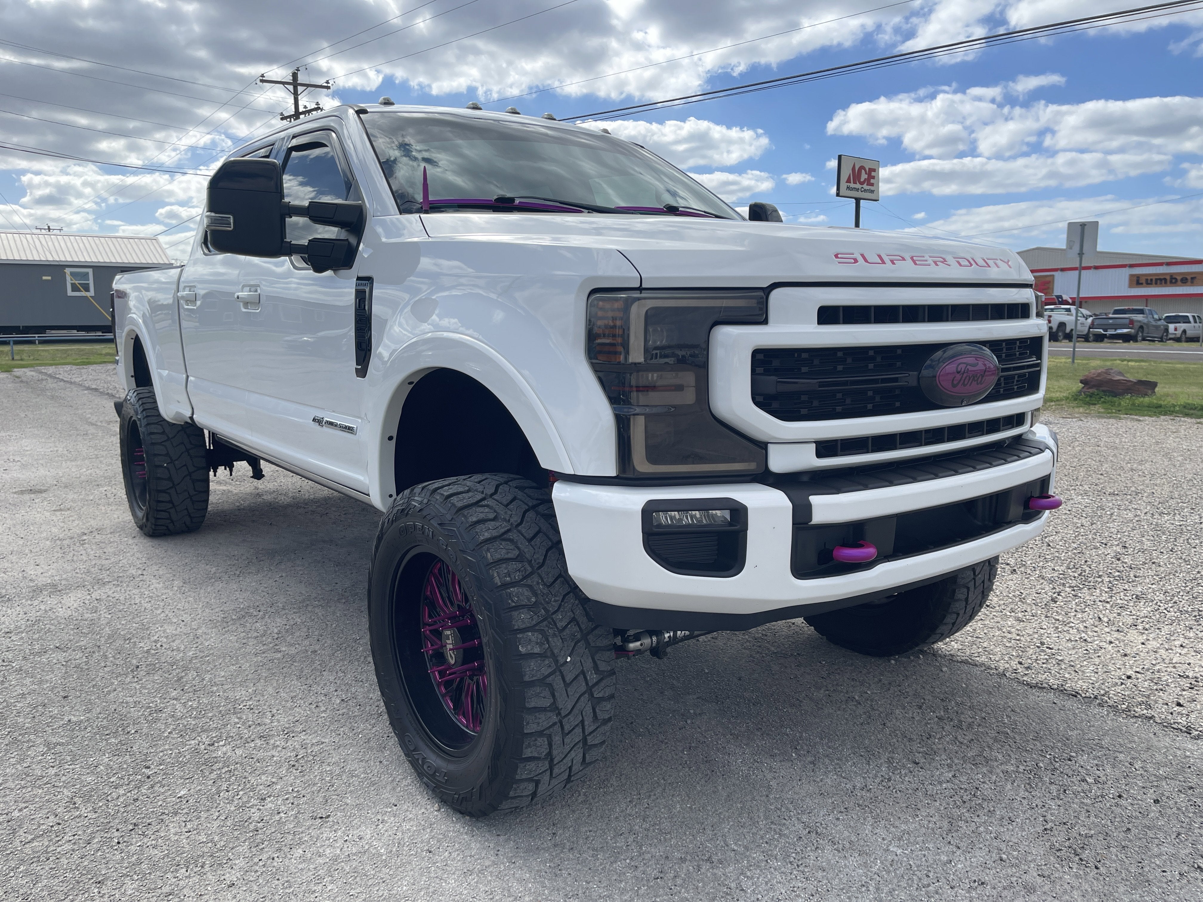 2022 Ford Super Duty F-250 SRW LARIAT