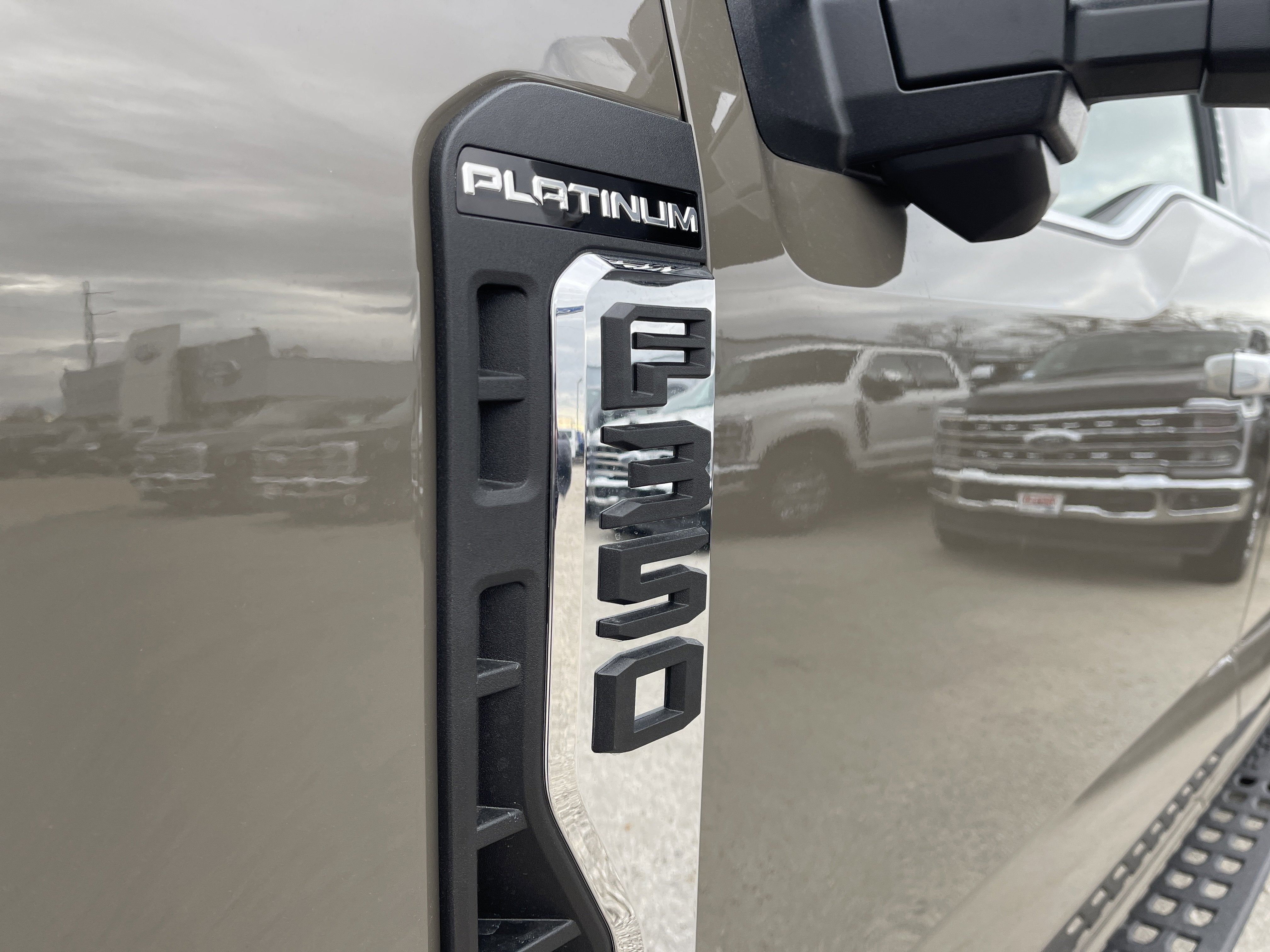 2026 Ford Super Duty F-350 SRW Platinum