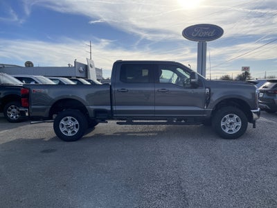 2026 Ford Super Duty F-350 SRW XLT