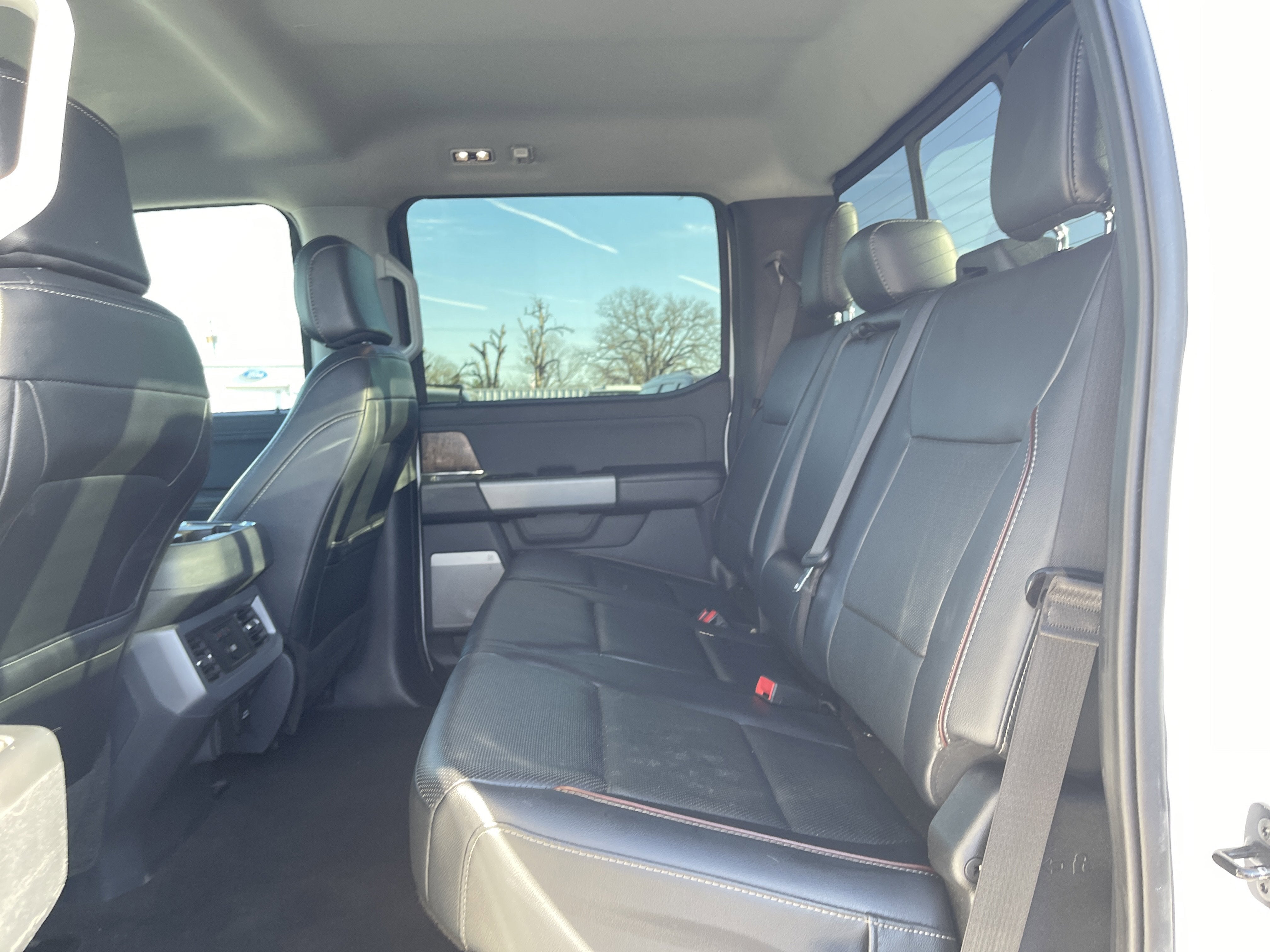 2024 Ford Super Duty F-350 SRW LARIAT