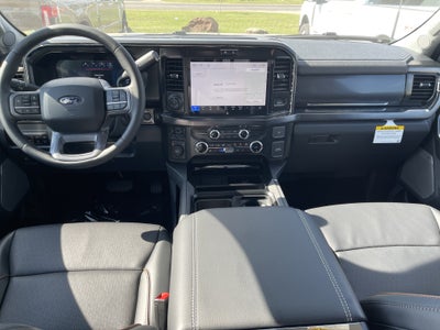 2027 Ford Super Duty F-350 DRW F-350® Lariat®