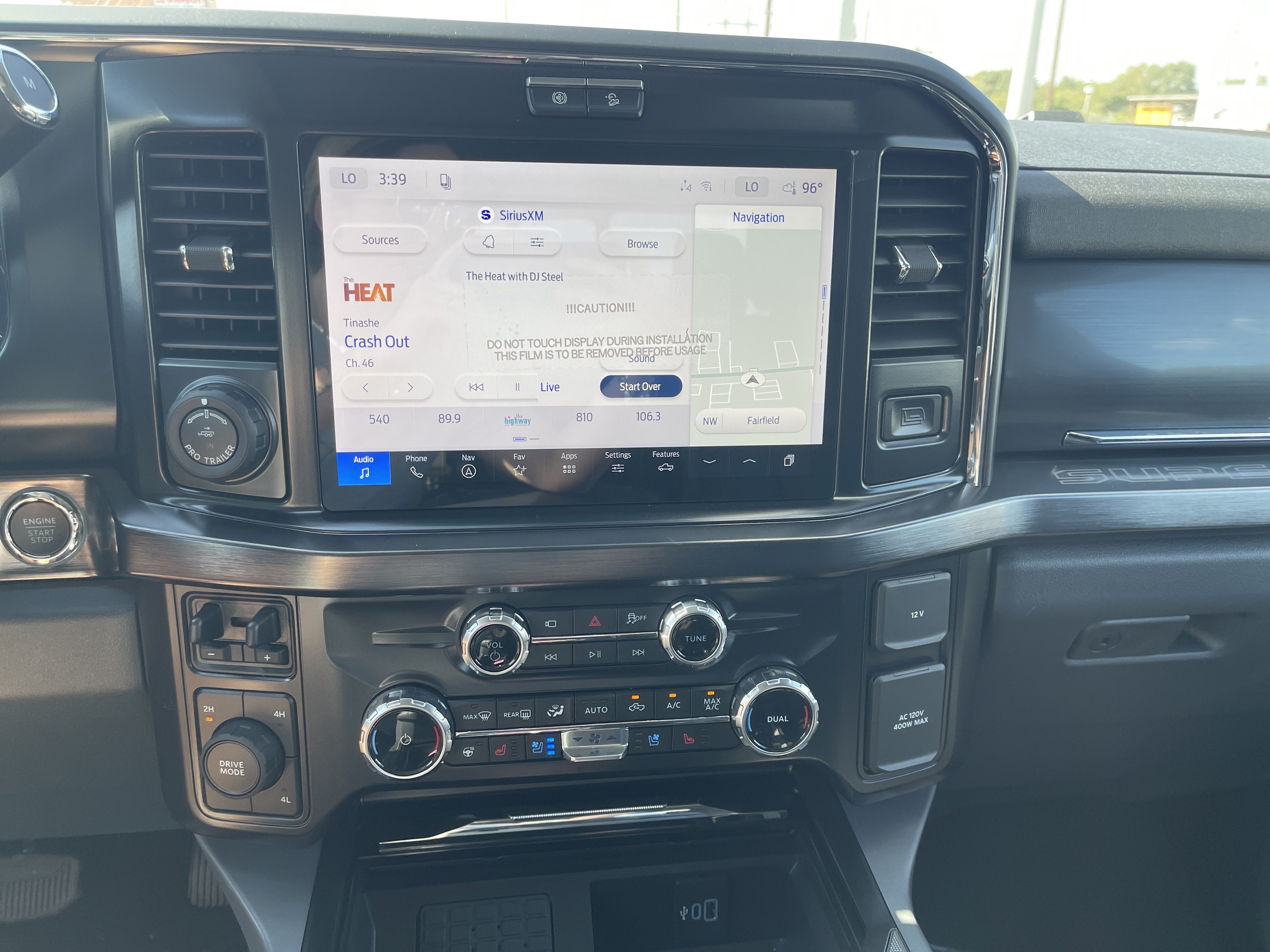 2027 Ford Super Duty F-350 DRW F-350® Lariat®