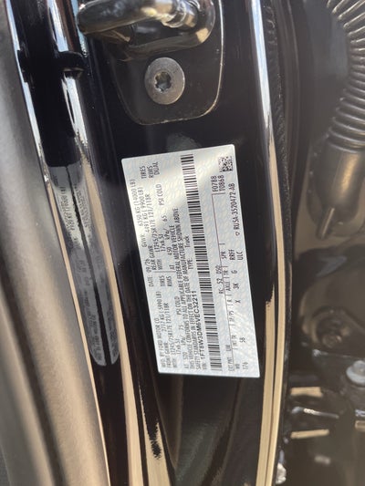2027 Ford Super Duty F-350 DRW F-350® Lariat®