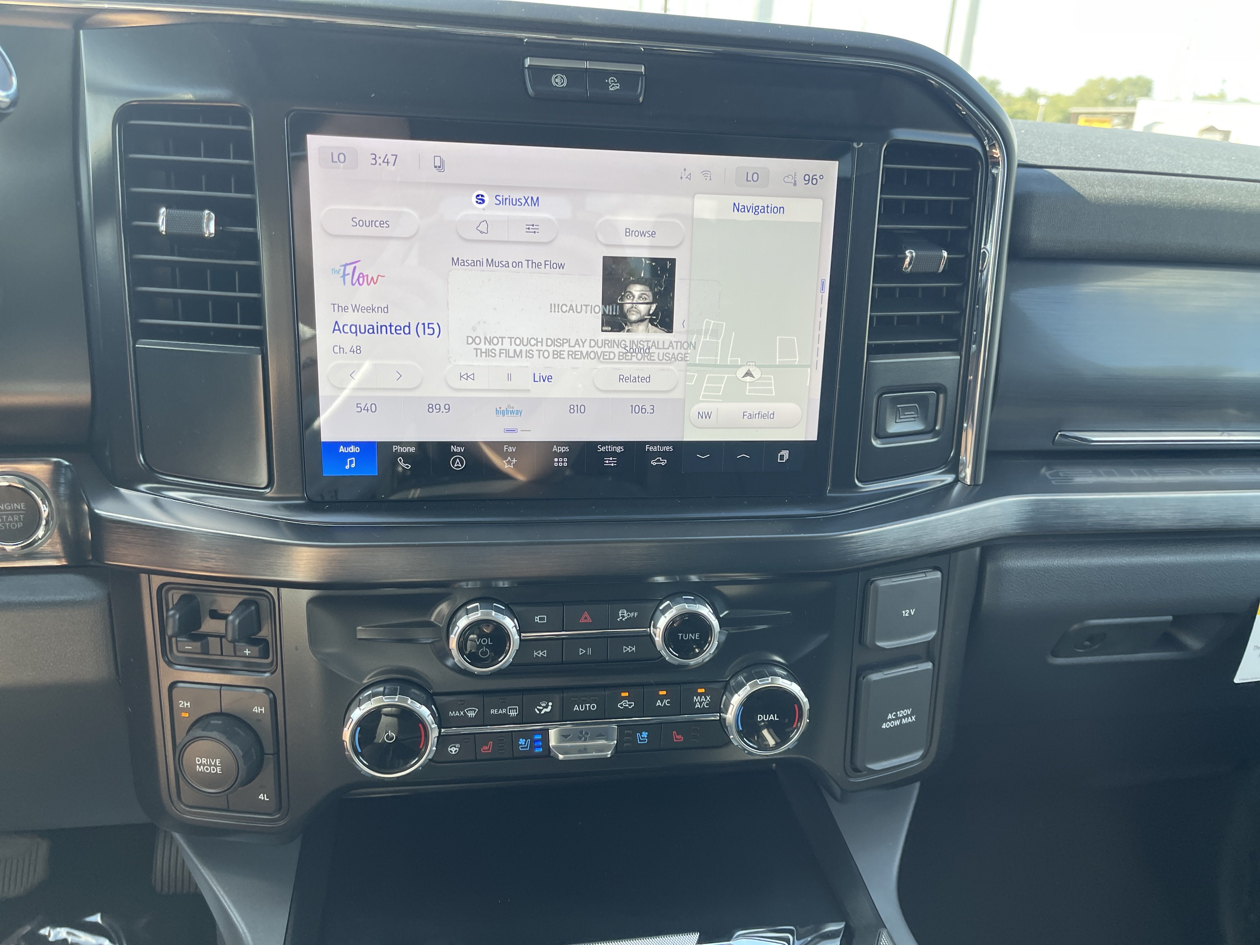 2027 Ford Super Duty F-350 DRW LARIAT