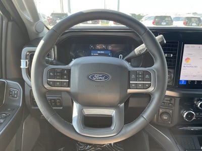 2027 Ford Super Duty F-350 DRW F-350® Lariat®