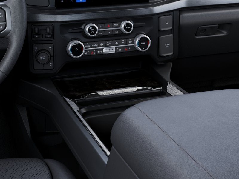 2027 Ford Super Duty F-350 DRW F-350® Lariat®