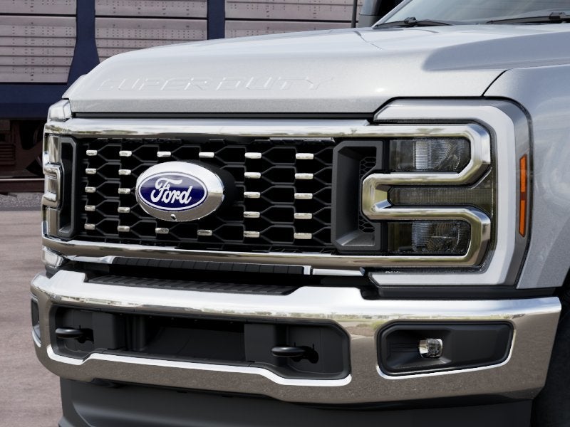 2027 Ford Super Duty F-350 DRW F-350® Lariat®