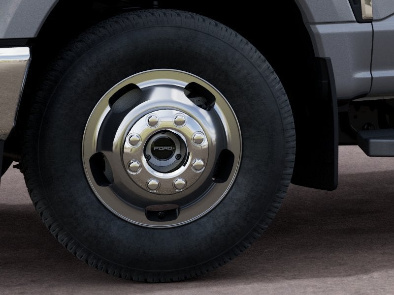 2027 Ford Super Duty F-350 DRW F-350® Lariat®