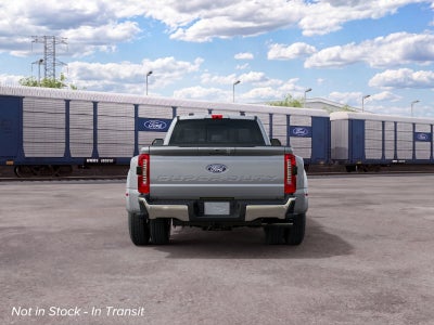 2027 Ford Super Duty F-350 DRW F-350® Lariat®