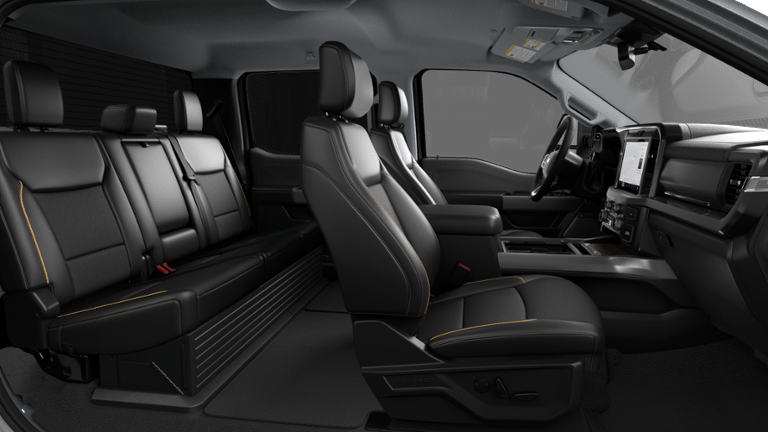 2027 Ford Super Duty F-350 DRW LARIAT