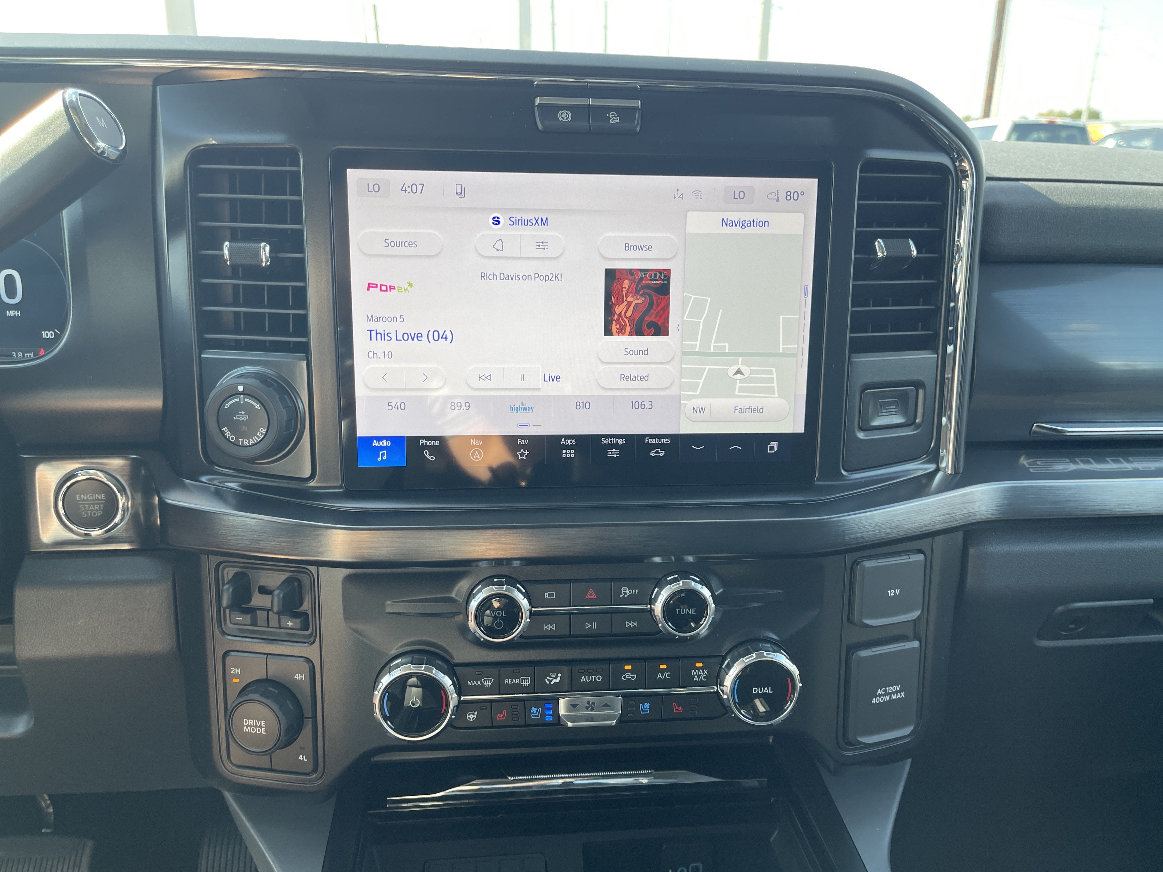2027 Ford Super Duty F-350 DRW F-350® Lariat®