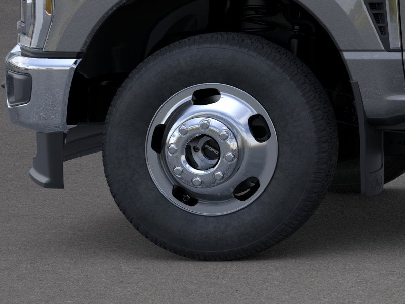 2026 Ford Super Duty F-350 DRW LARIAT