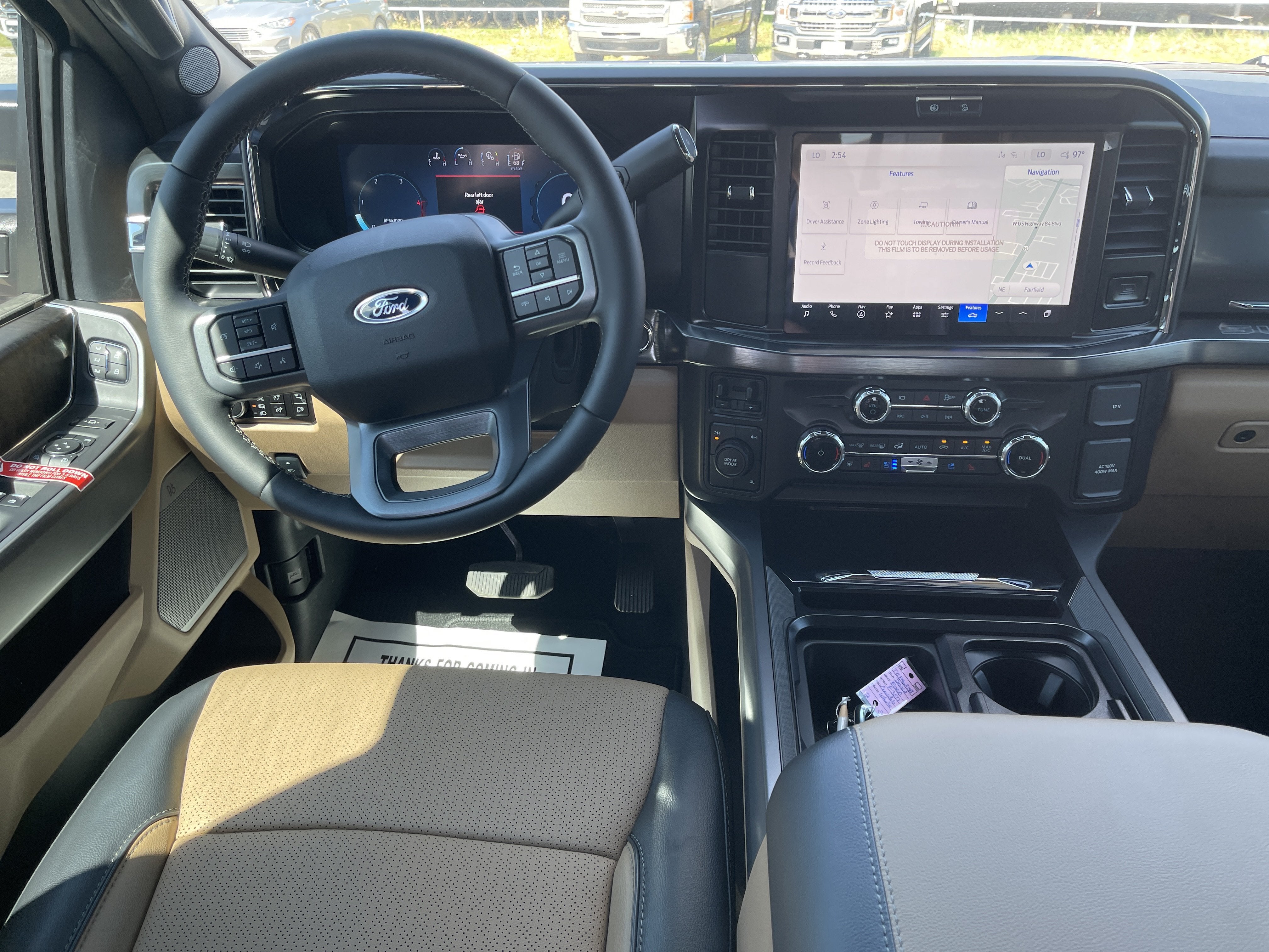 2026 Ford Super Duty F-350 DRW LARIAT