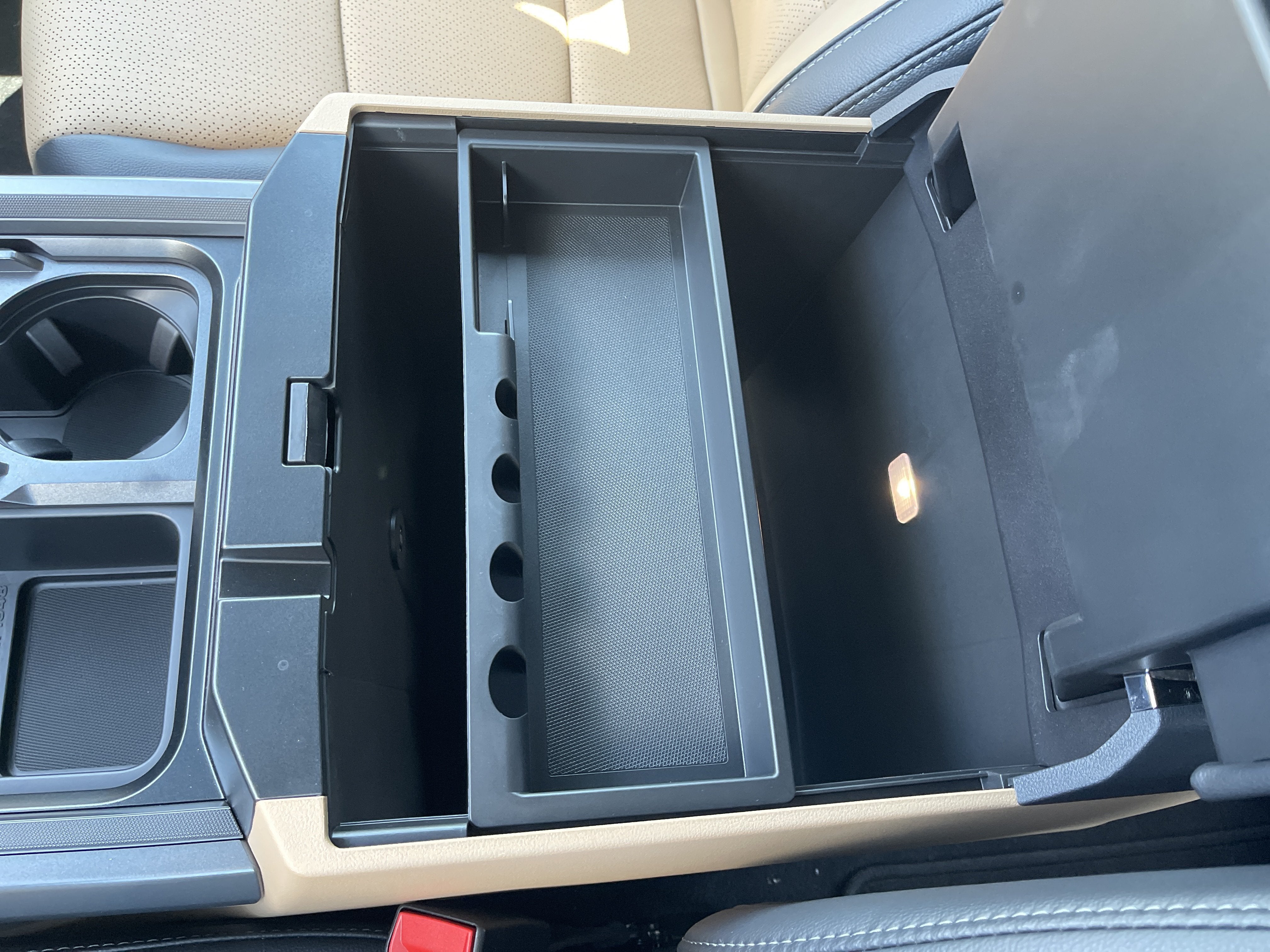 2026 Ford Super Duty F-350 DRW LARIAT