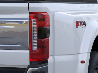 2026 Ford Super Duty F-350 DRW F-350® King Ranch®