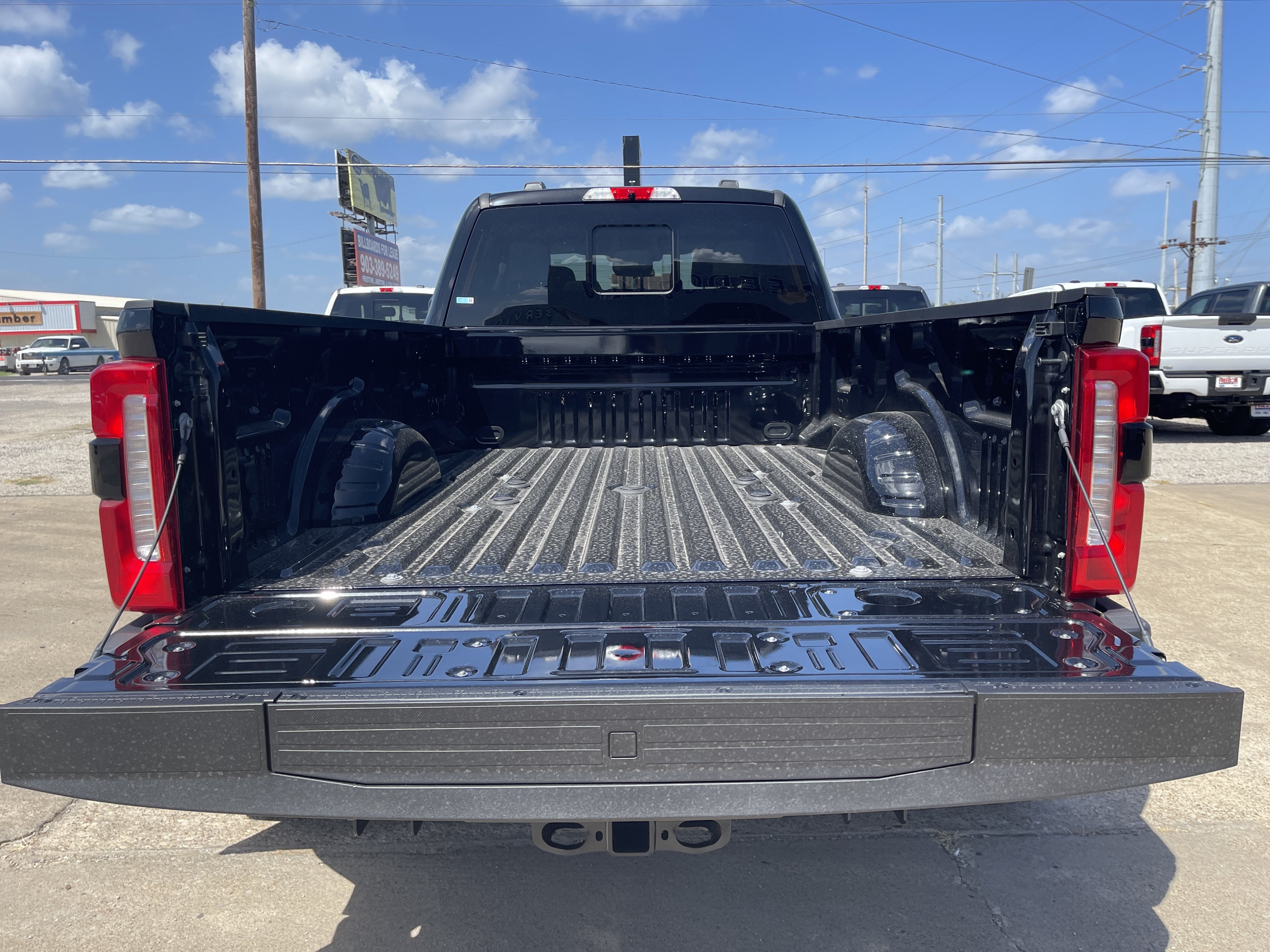 2026 Ford Super Duty F-350 DRW XL