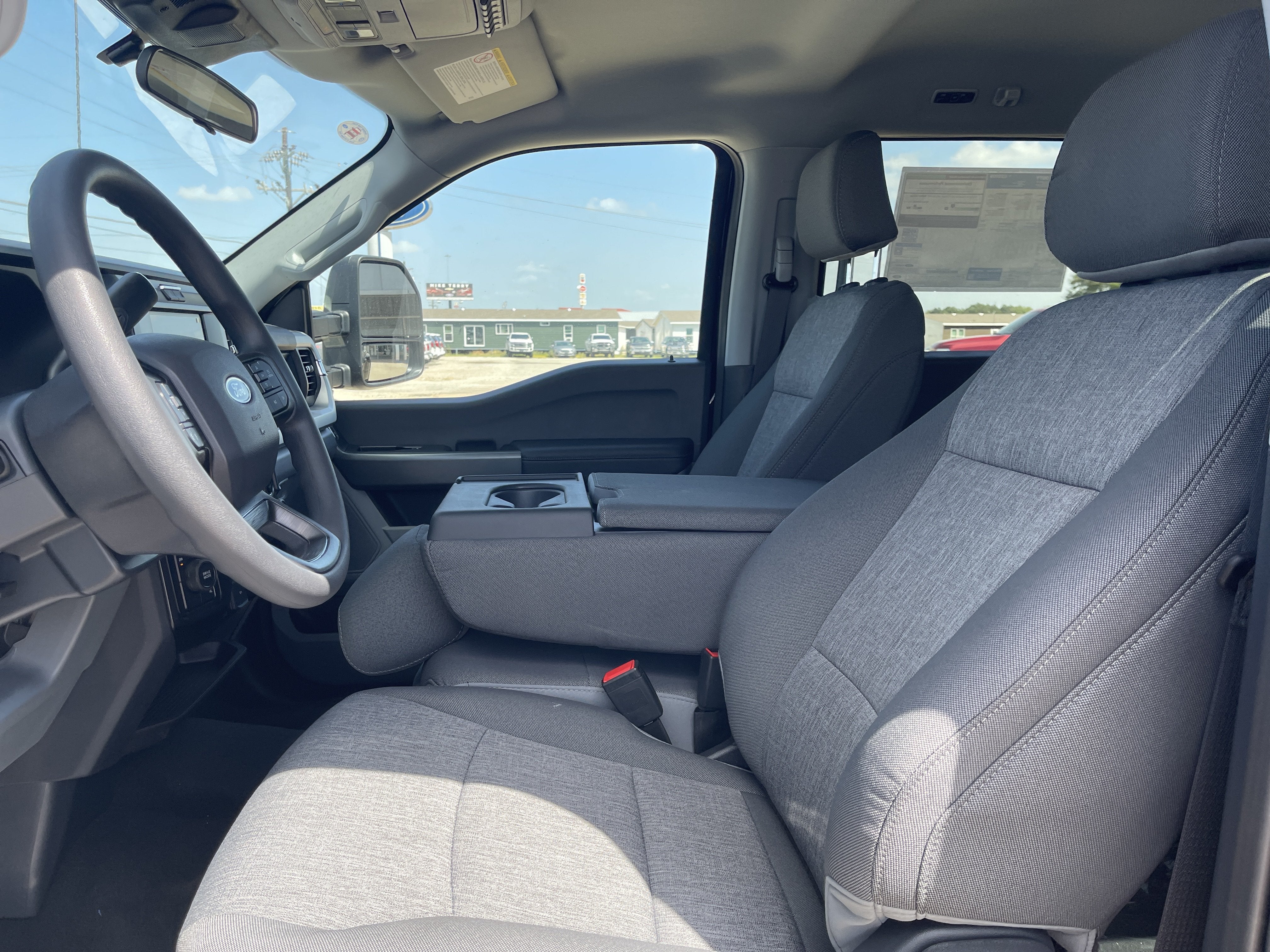 2026 Ford Super Duty F-350 DRW XL
