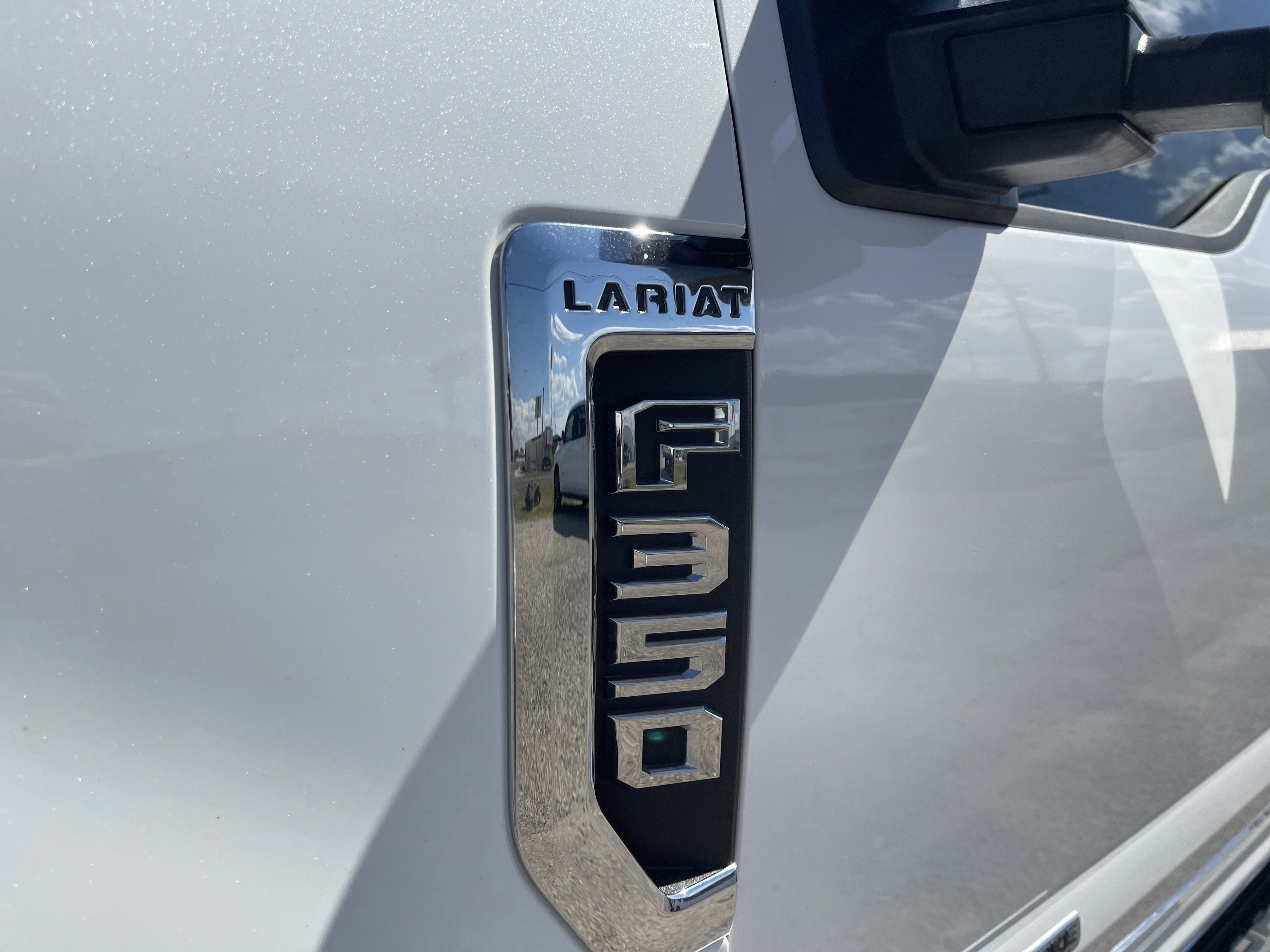 2021 Ford Super Duty F-350 DRW LARIAT