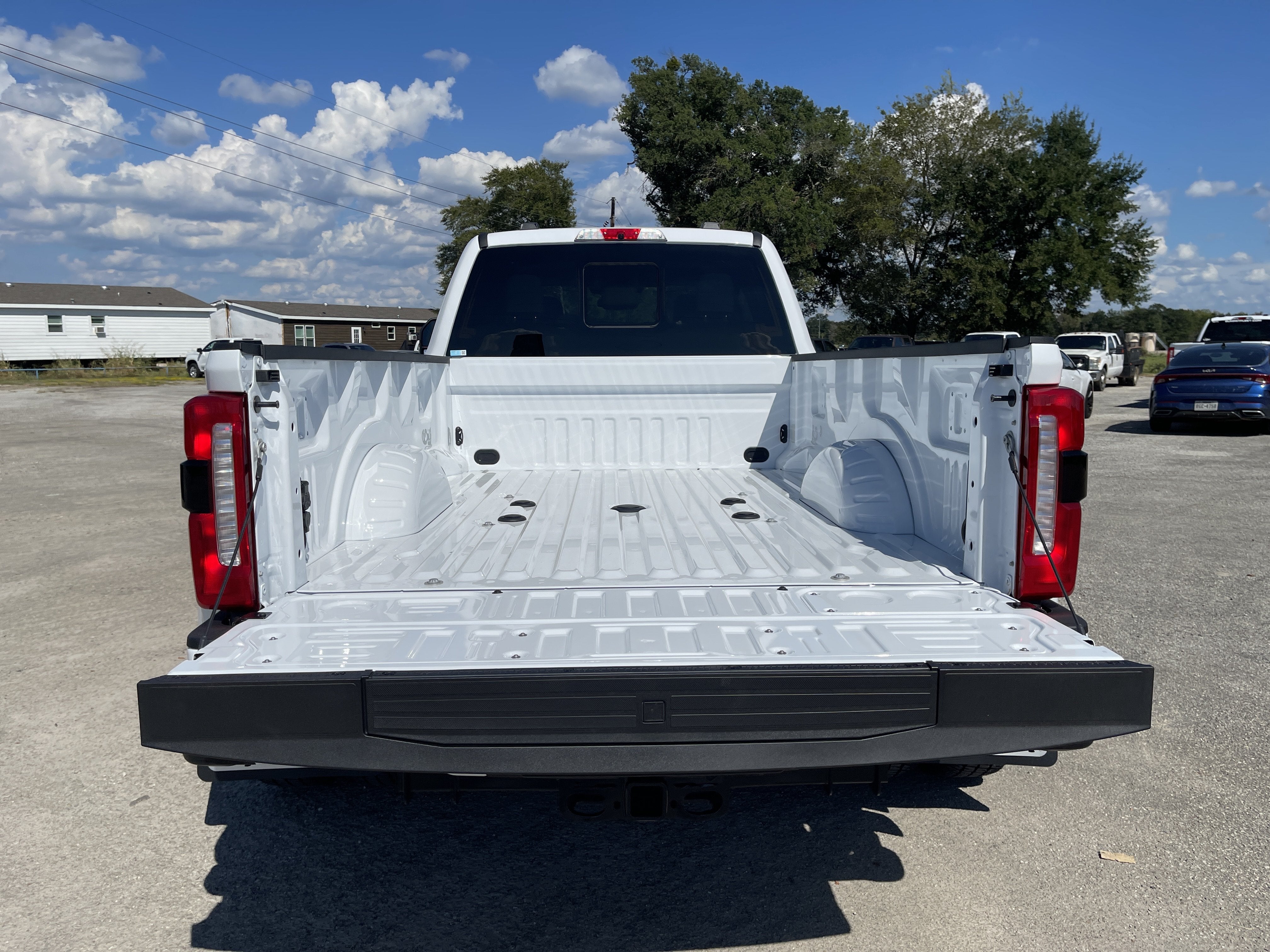 2026 Ford Super Duty F-350 DRW XL
