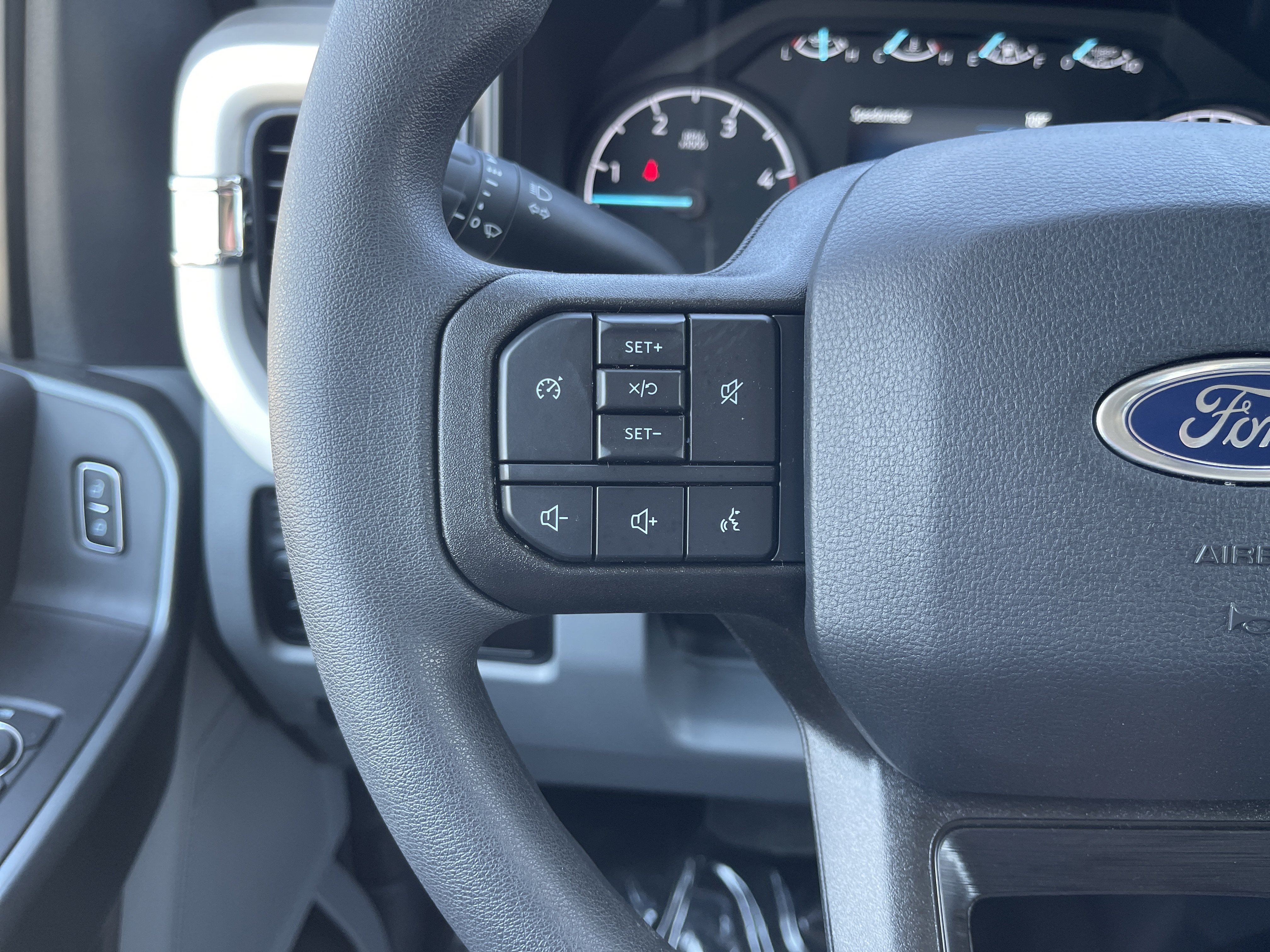 2026 Ford Super Duty F-350 DRW XLT
