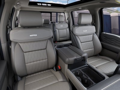 2027 Ford Super Duty F-450 DRW F-450® Platinum®