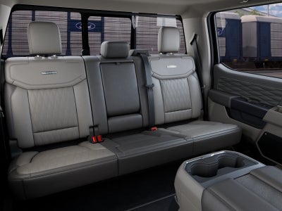 2027 Ford Super Duty F-450 DRW F-450® Platinum®
