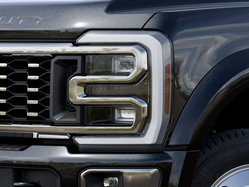 2027 Ford Super Duty F-450 DRW F-450® Platinum®